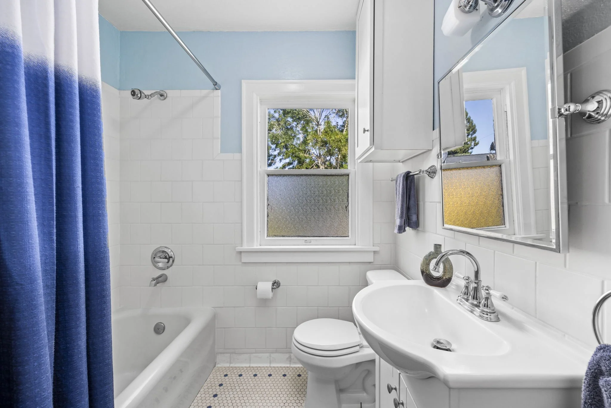 18-web-or-mls-1216-burwell-st.jpg
