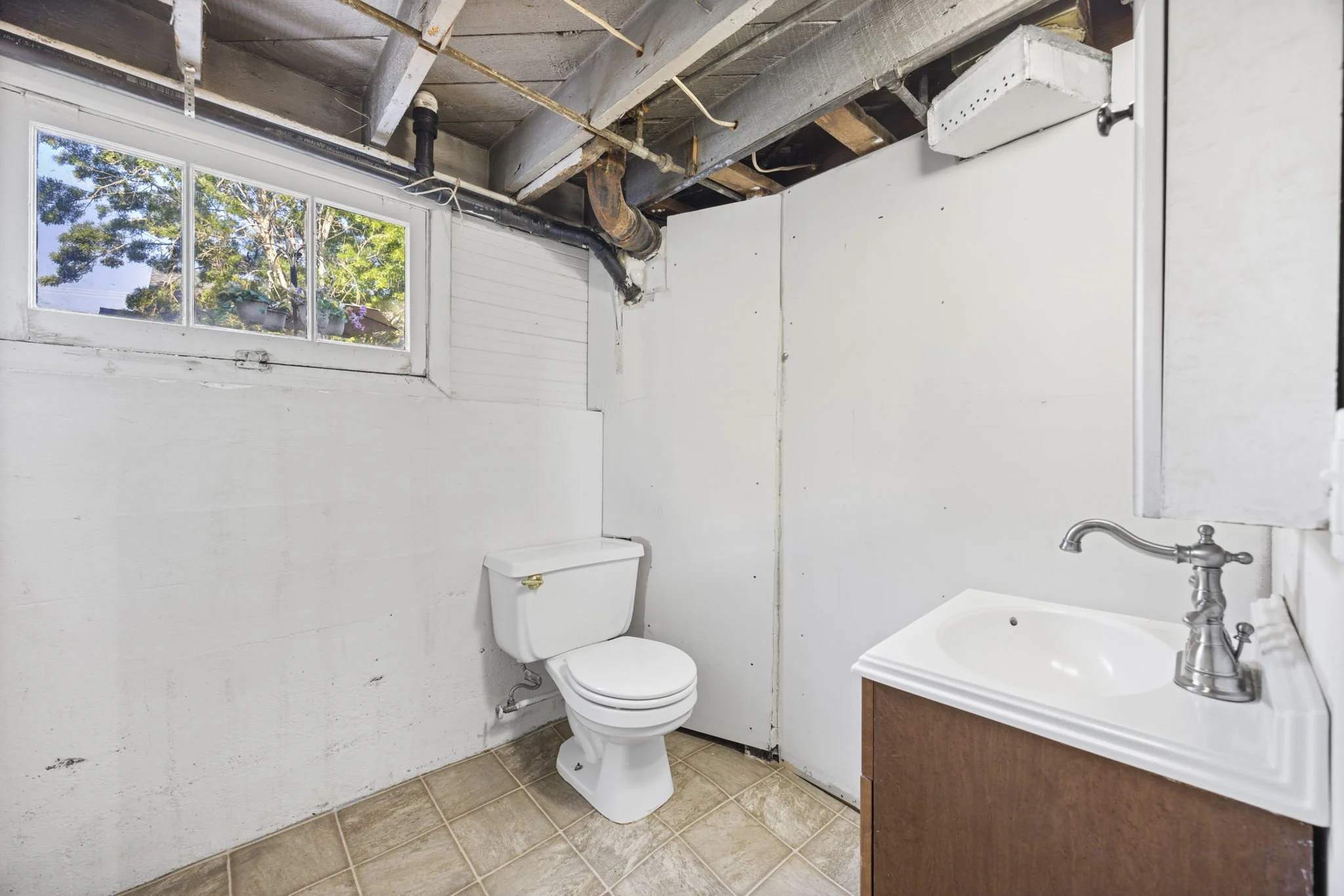31-web-or-mls-1216-burwell-st.jpg