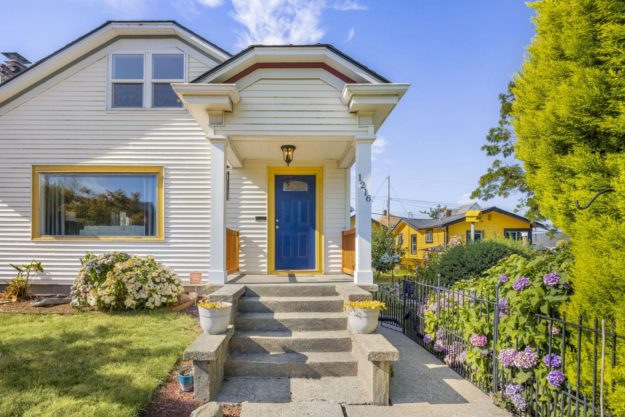 38-web-or-mls-1216-burwell-st.jpg