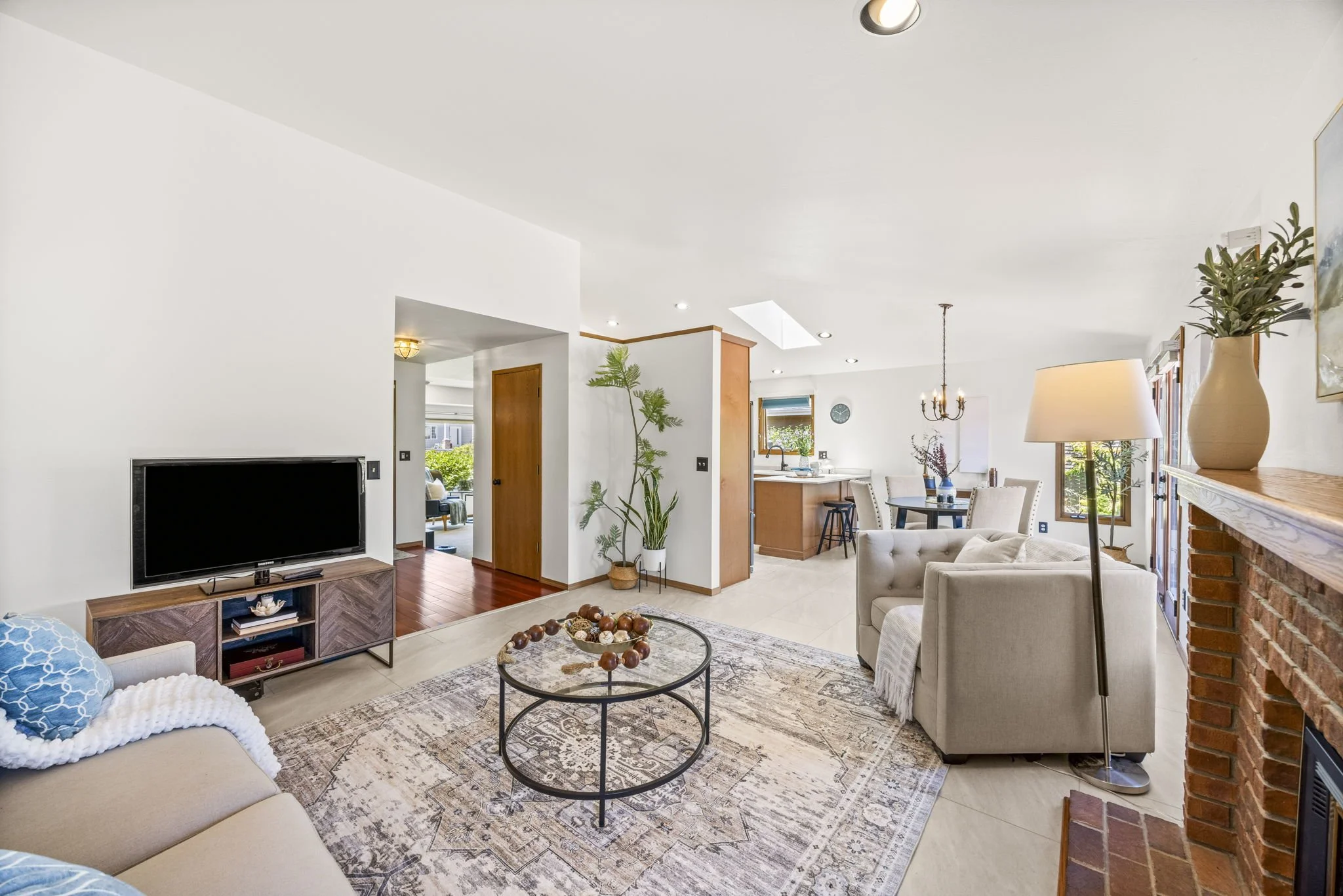 11-web-or-mls-12505-45th-ave-se.jpg
