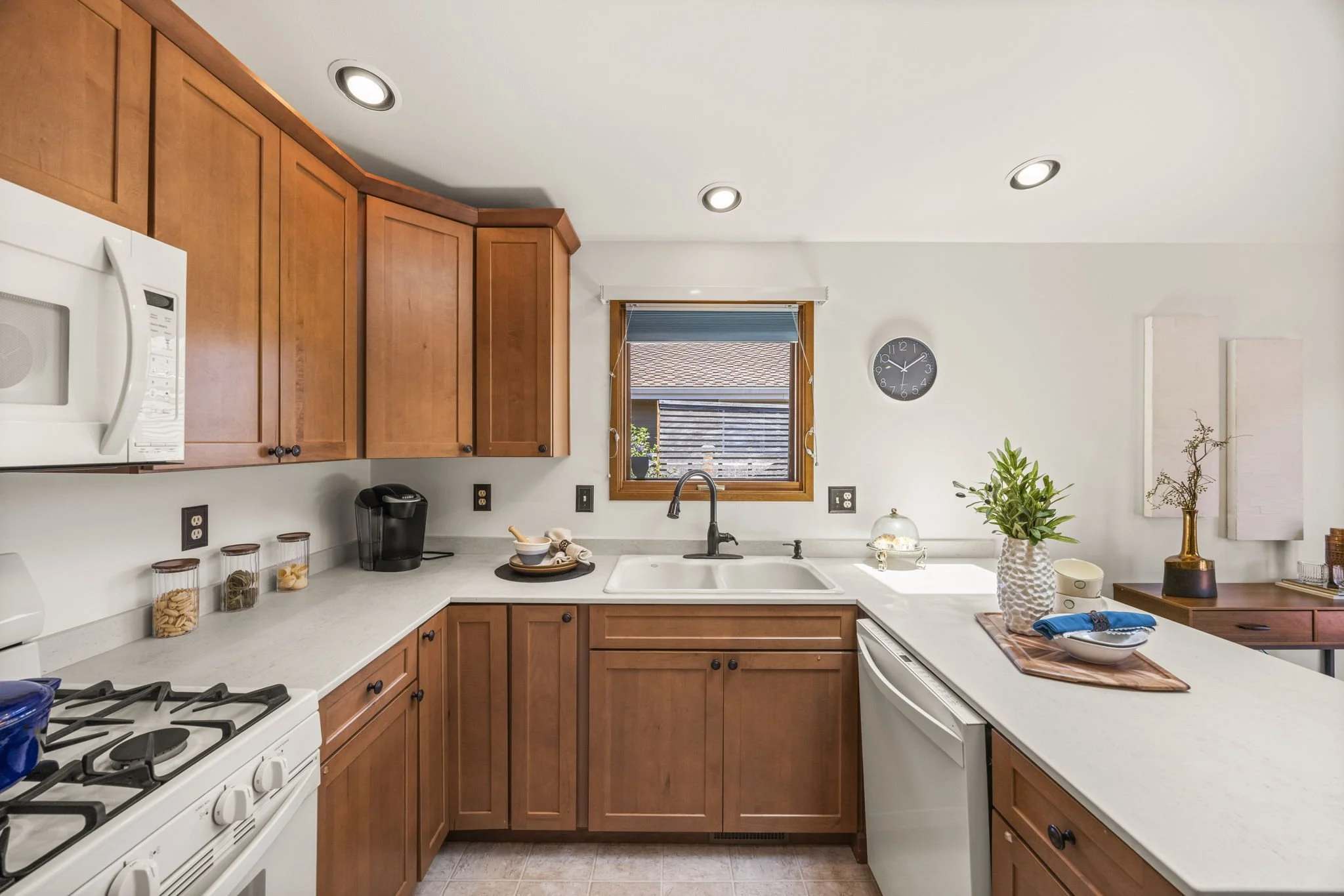 17-web-or-mls-12505-45th-ave-se.jpg