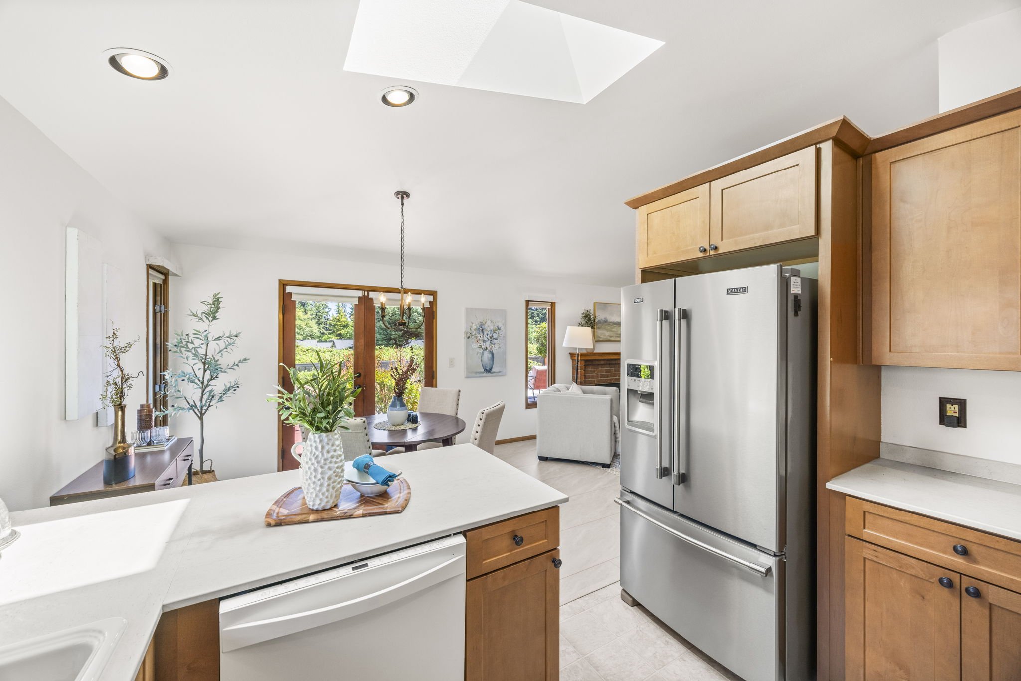 18-web-or-mls-12505-45th-ave-se.jpg