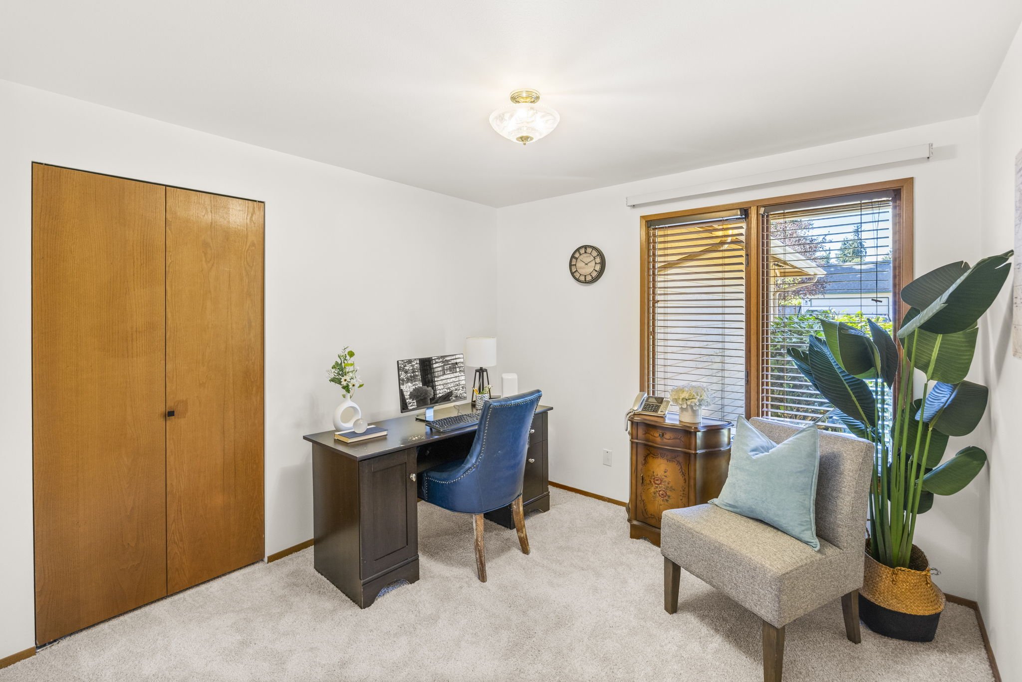 19-web-or-mls-12505-45th-ave-se.jpg