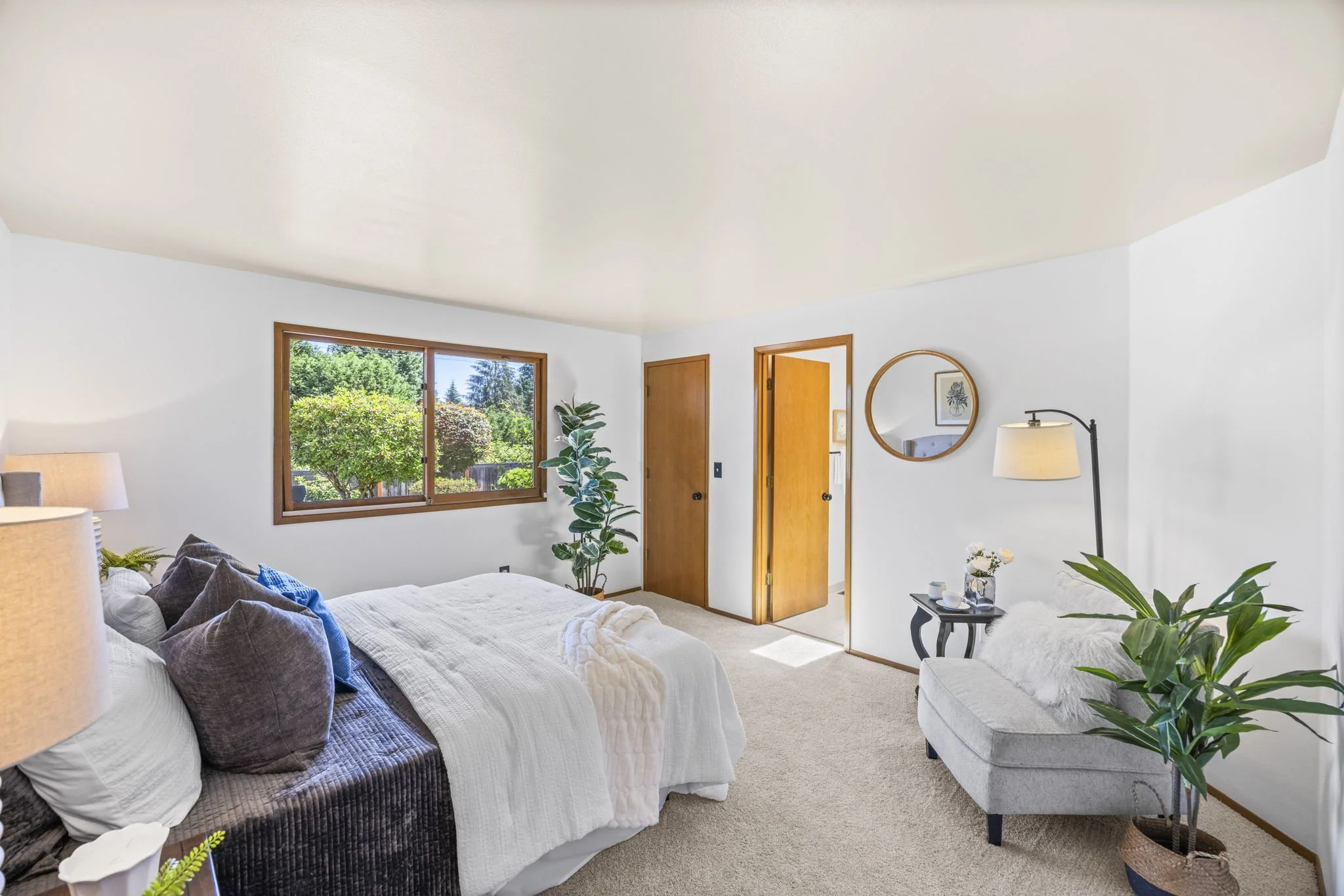 20-web-or-mls-12505-45th-ave-se.jpg