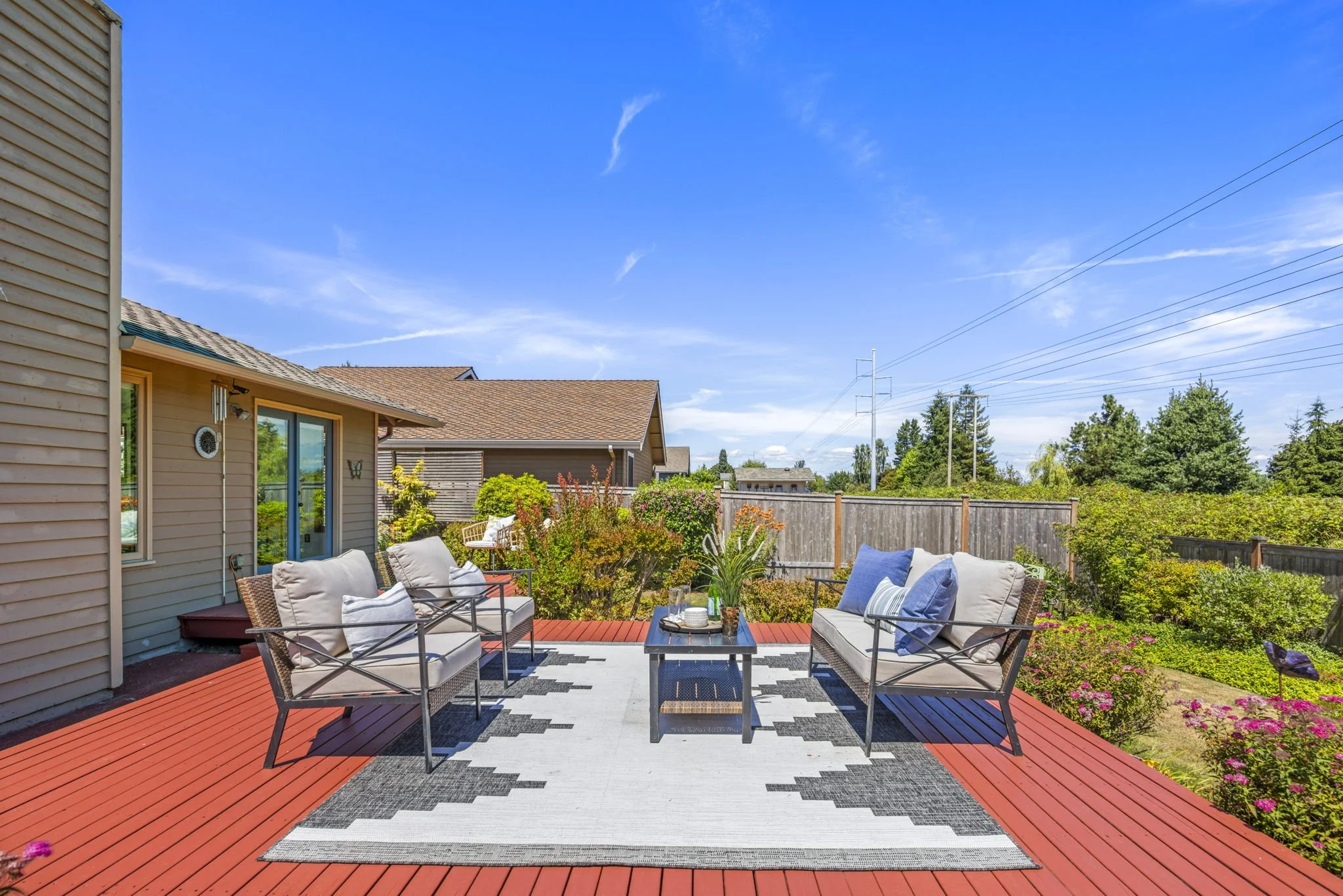 32-web-or-mls-12505-45th-ave-se.jpg