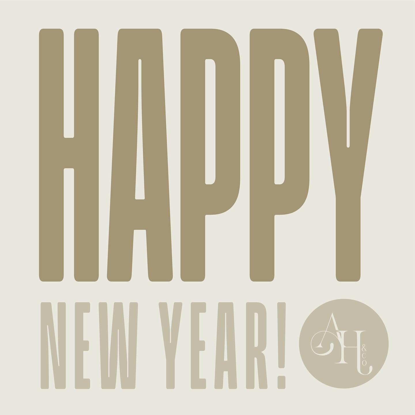 HEY 2025! 💫

This year, I&rsquo;ve got big goals. What goals are you setting for your brand in the new year? 

#graphicdesign #freelance #womanowned
