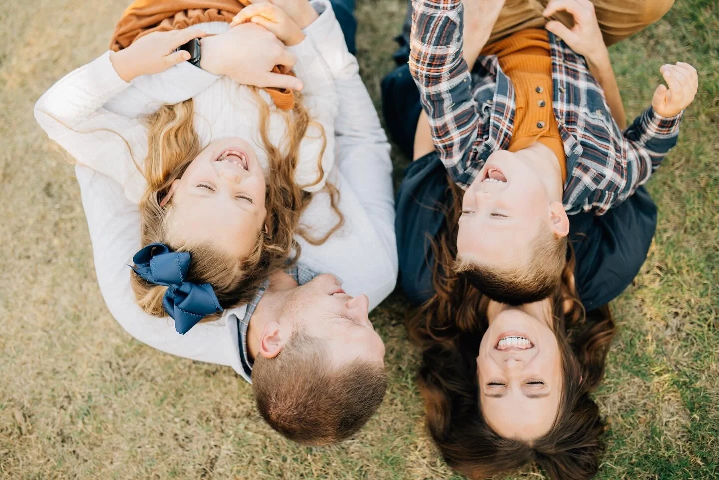 ✨ Christmas Tree Farm Minis:  November 15th! ✨
There’s still time to snag a spot for my Tree Farm sessions! 🌲🎄
Perfect for those last-minute or Type B mamas who still want cozy, festive photos without the stress. Think cozy Christmas trees an