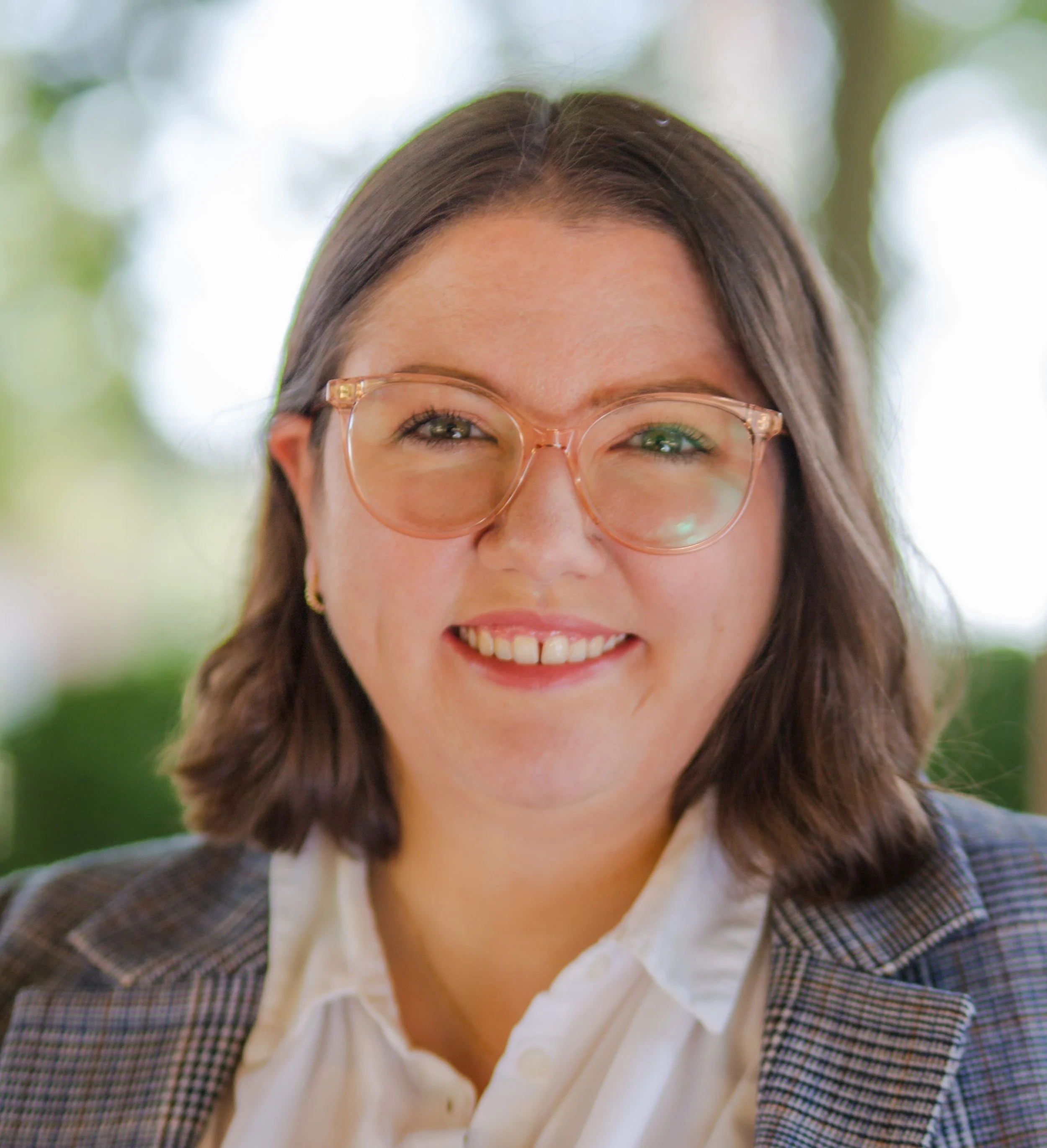 TaraHeadshot square.jpeg