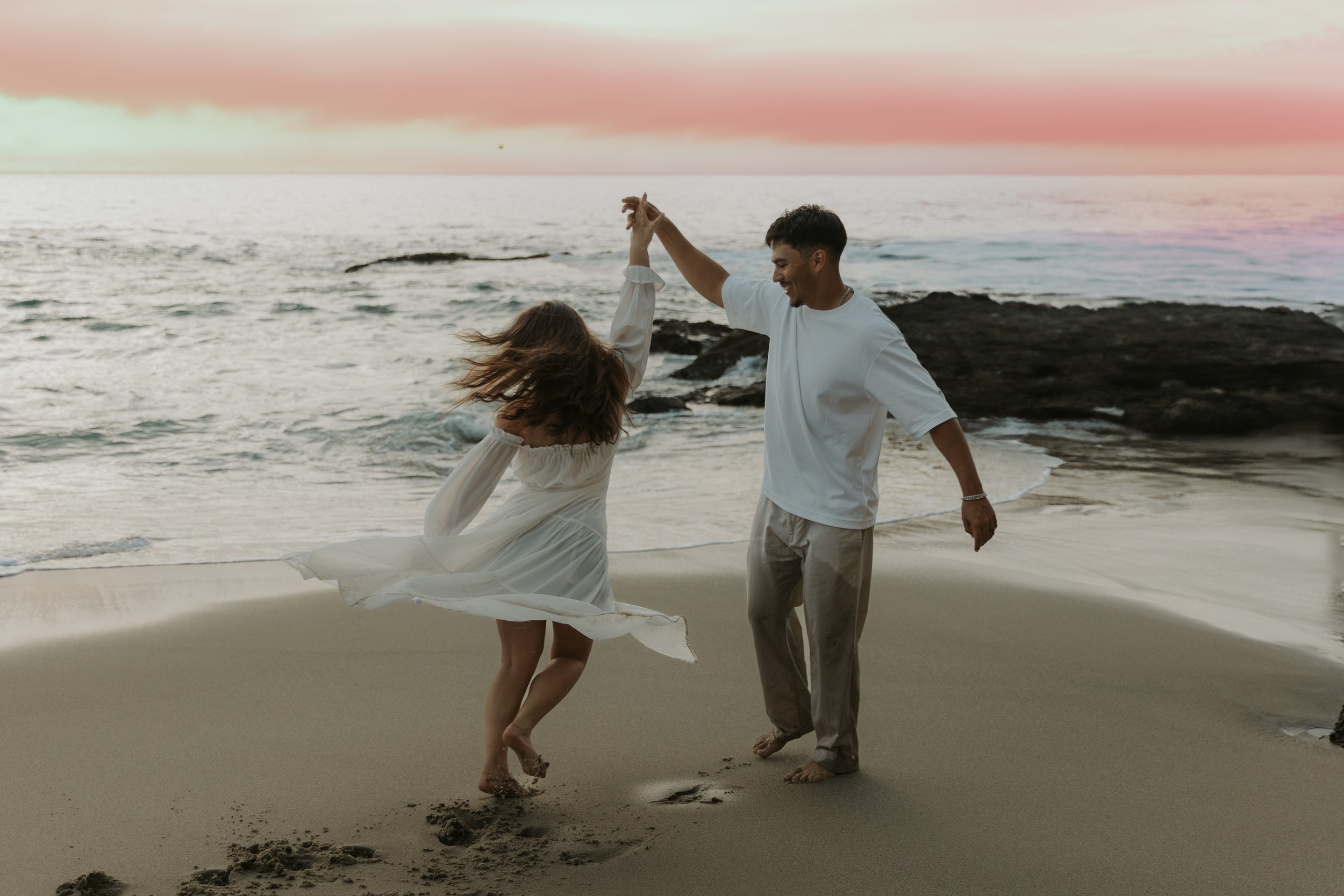 Laguna Beach Photography Session | K + R’s Romantic Sunset Engagement
