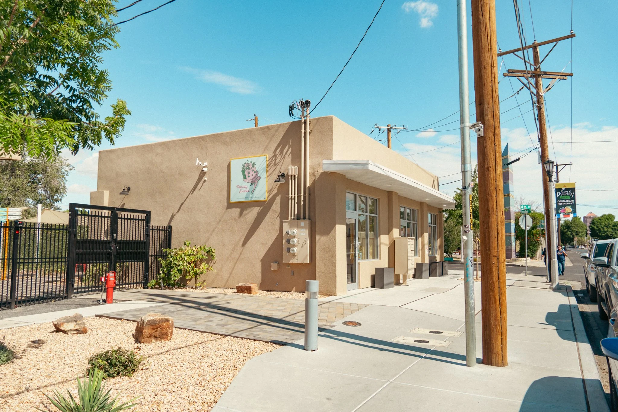 4th&Barales_Listing-03.jpg