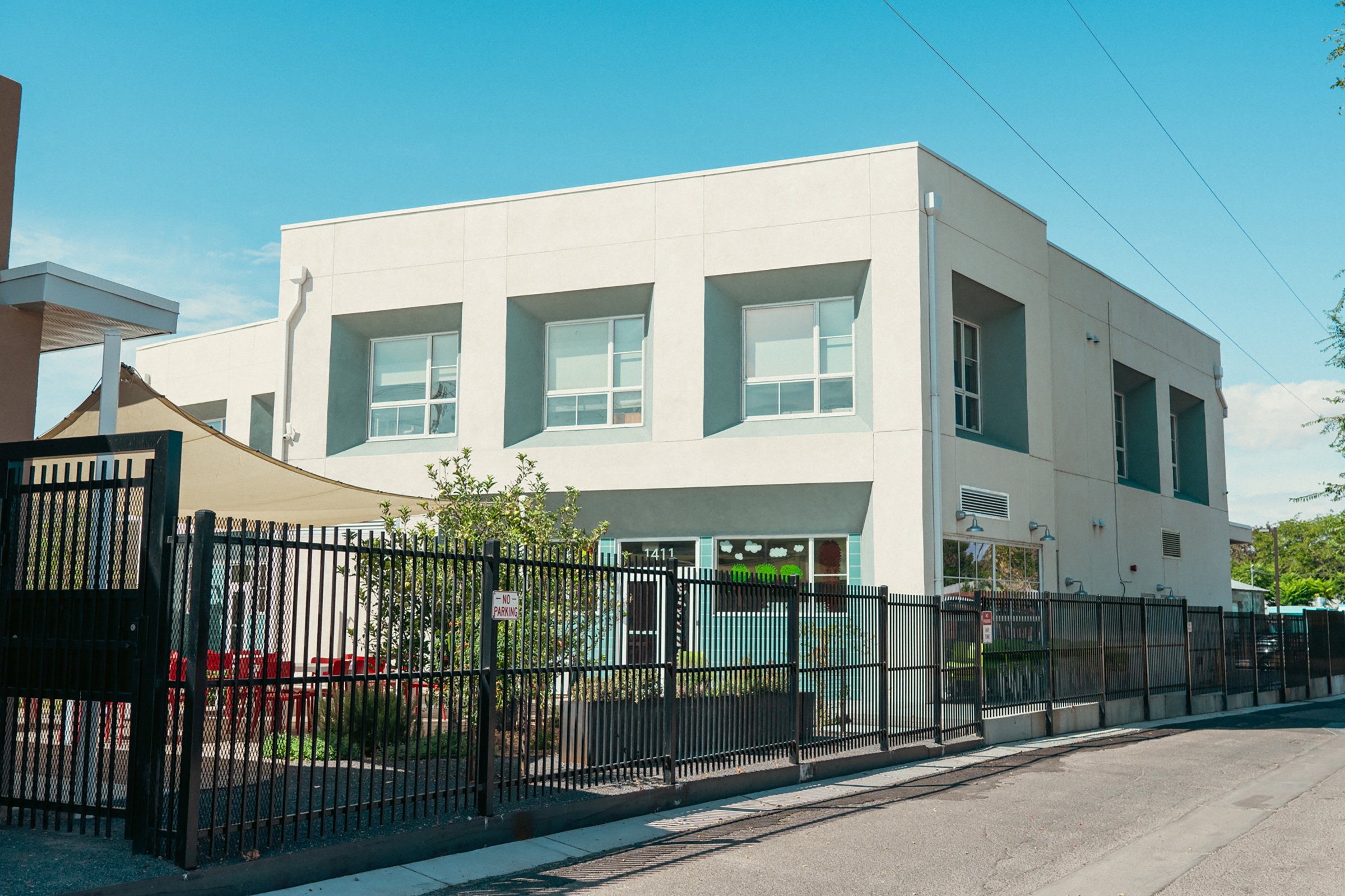 4th&Barales_Listing-29.jpg