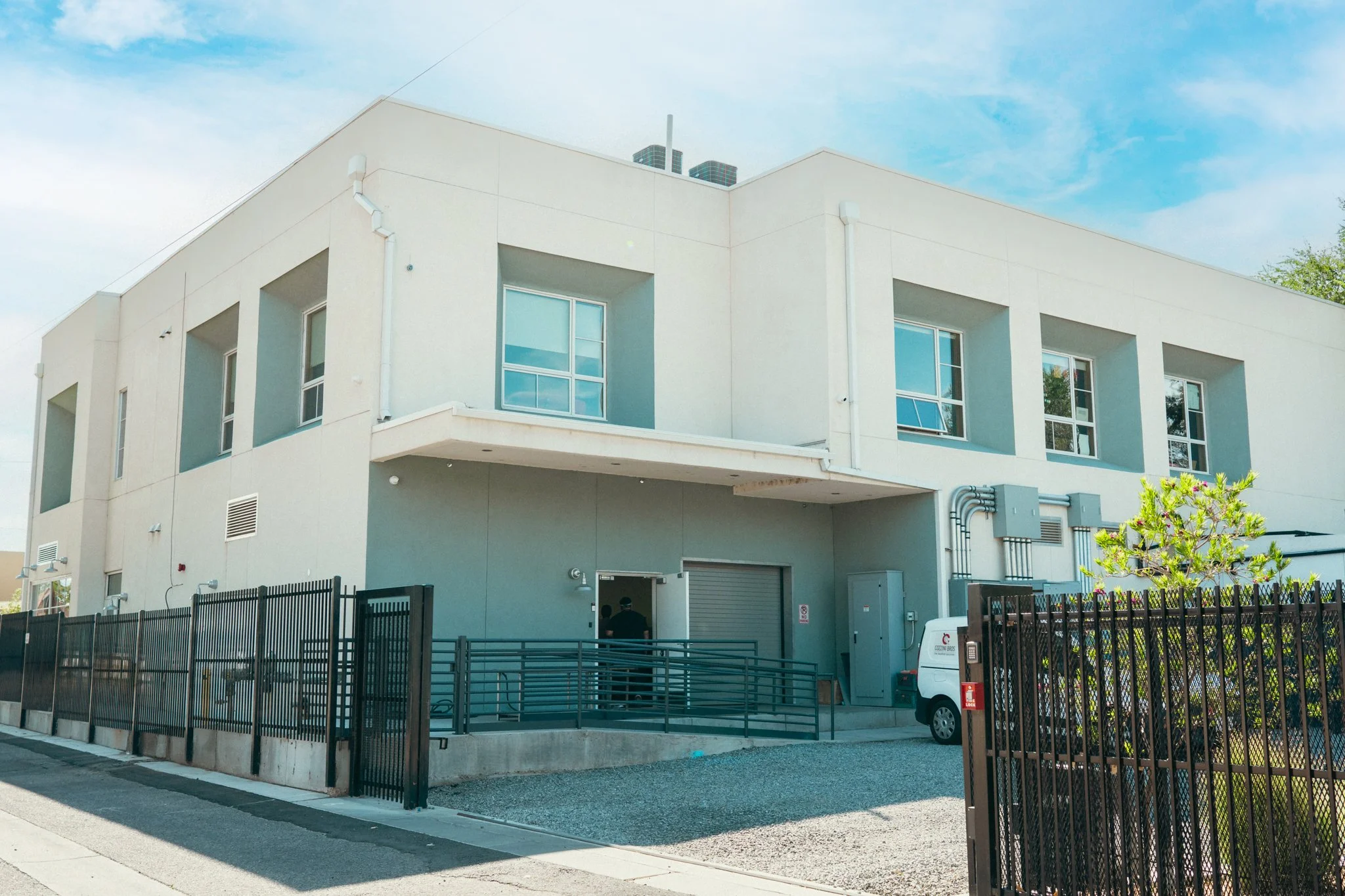 4th&Barales_Listing-27.jpg