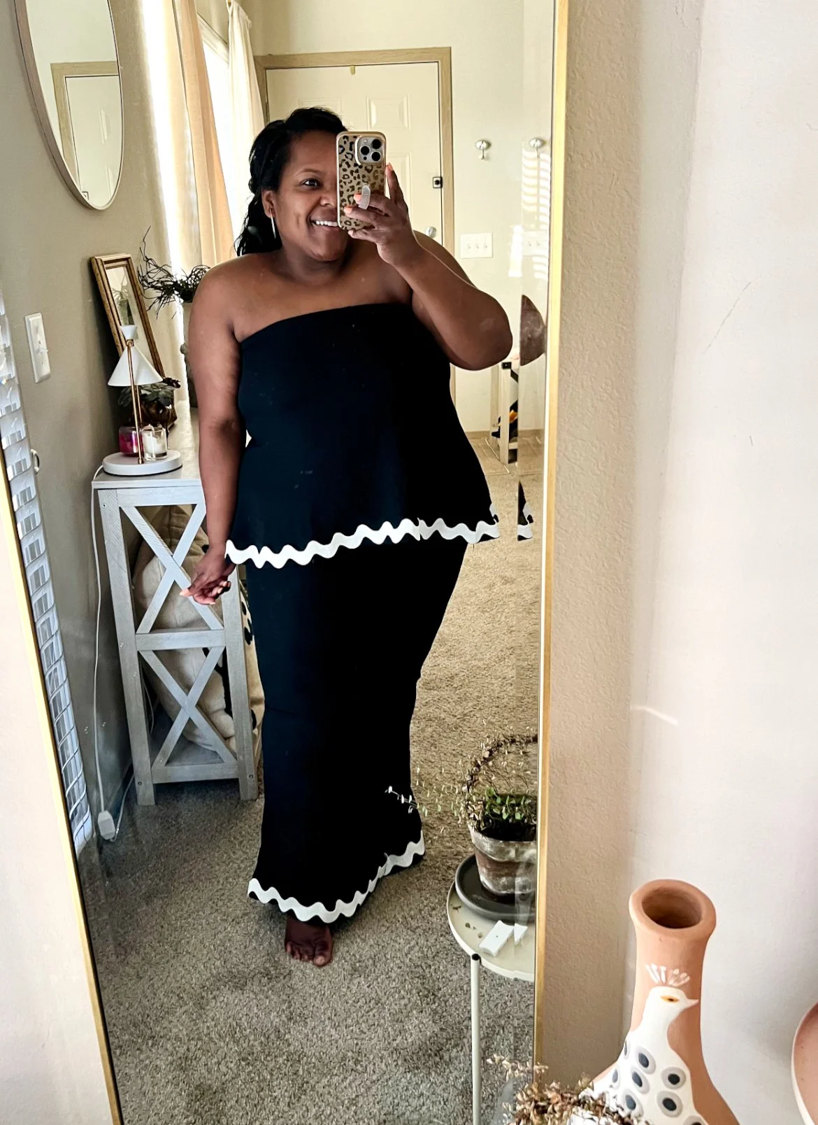 Black & white 2-piece Amazon set