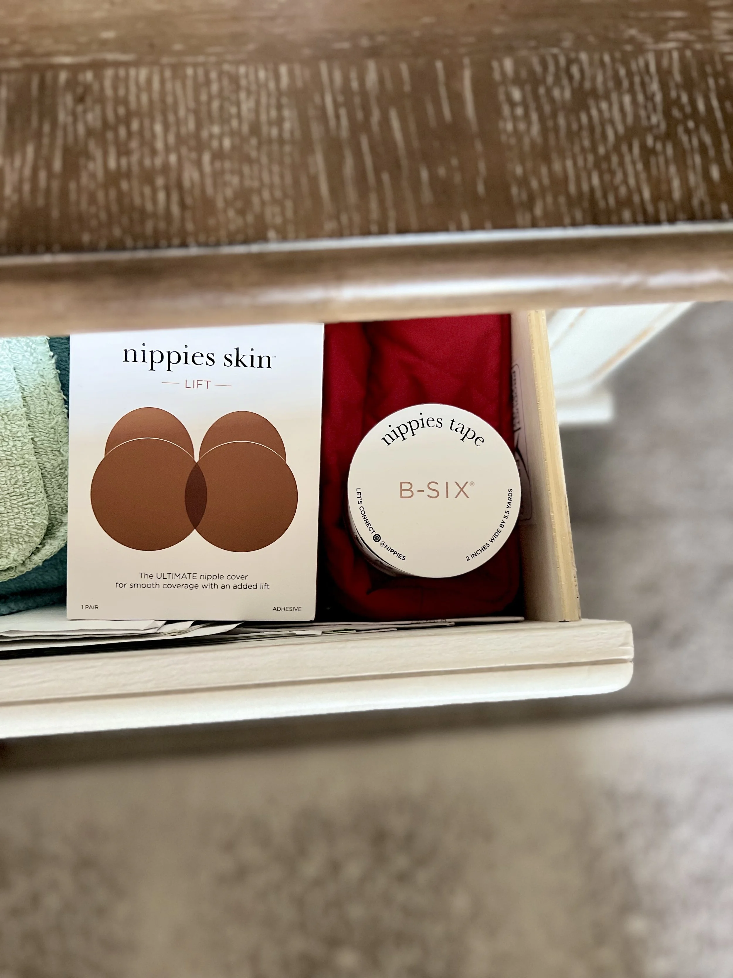 Nippies Nipple Cover and Adhesive Lift