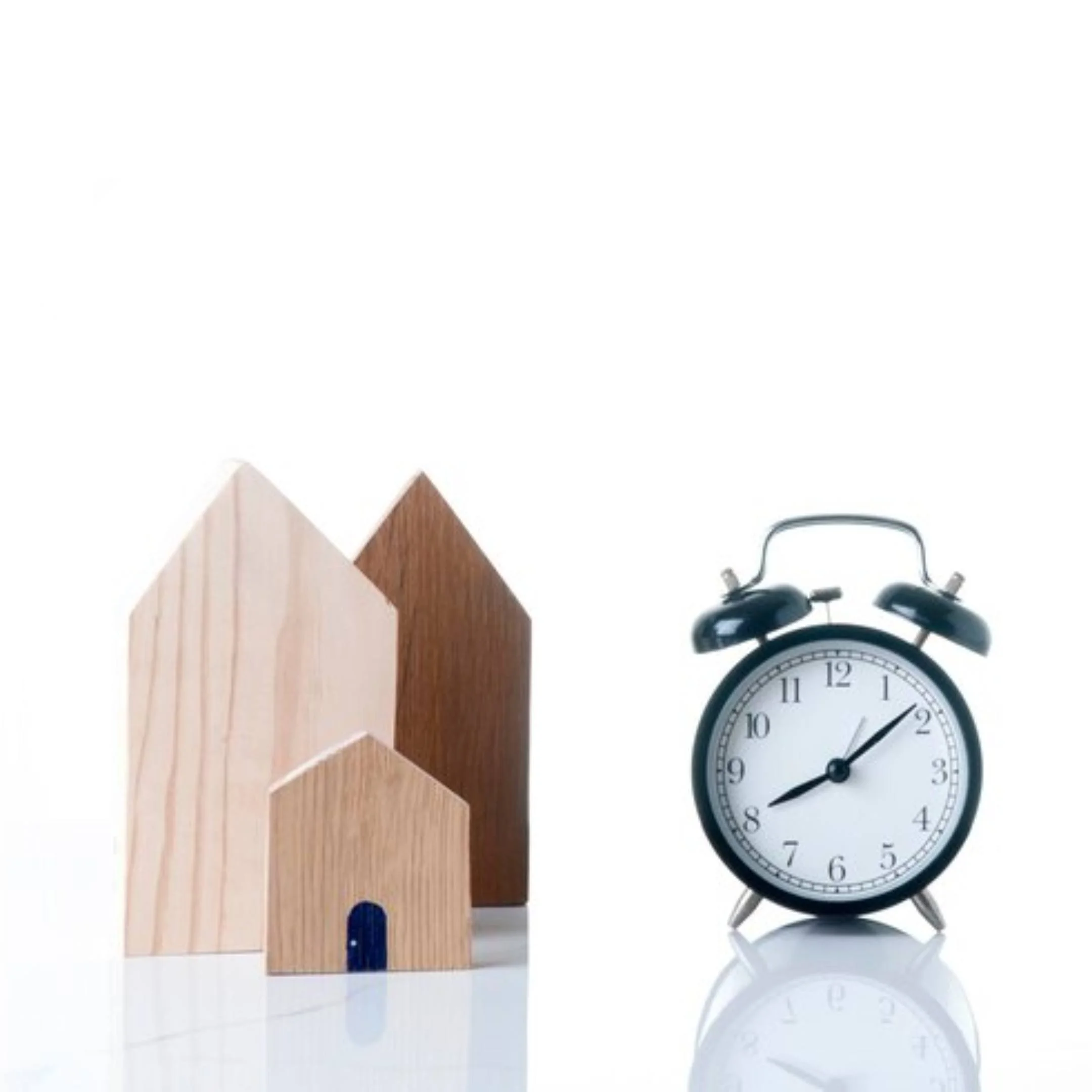 Best Time to Buy or Sell a Home in 2025