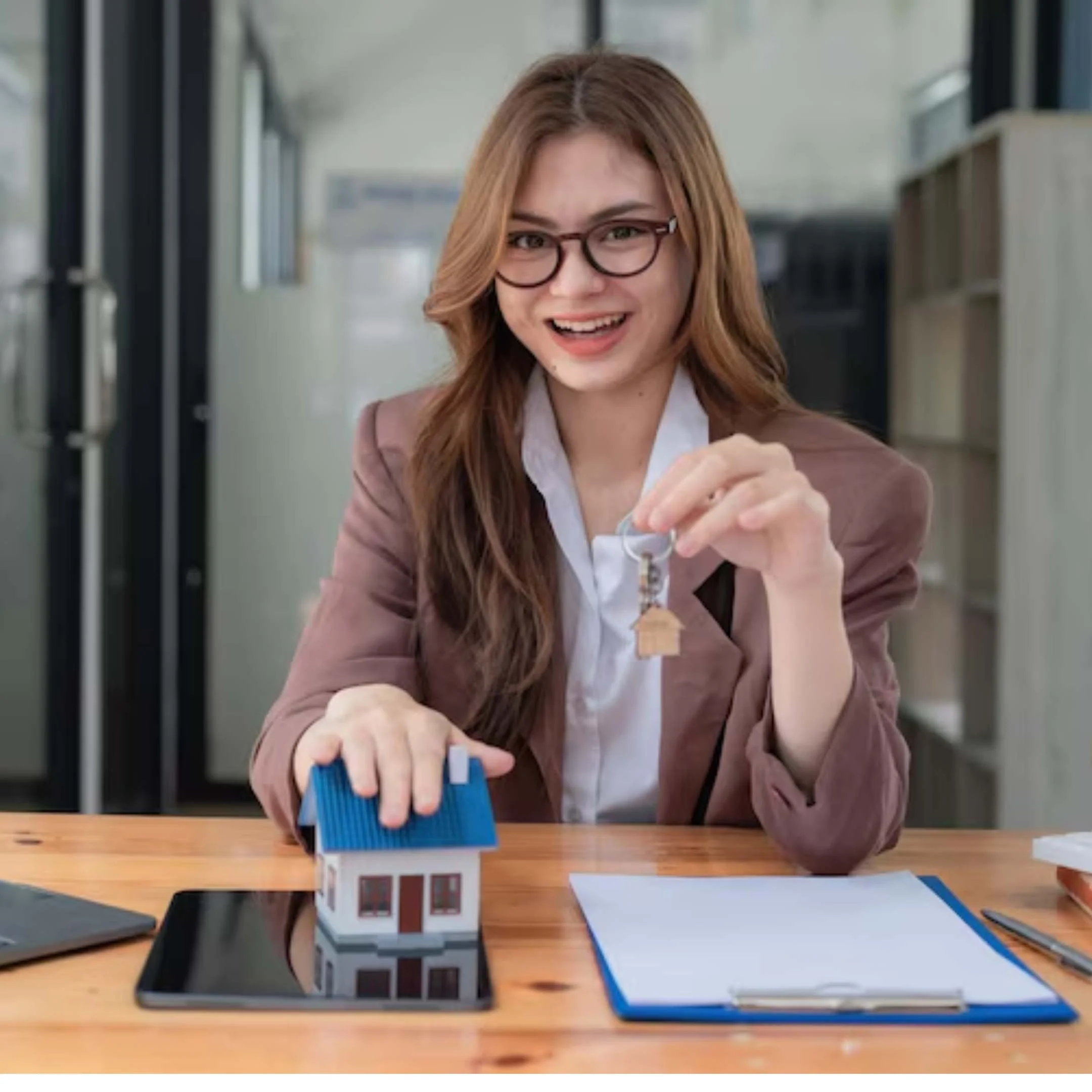 What Real Estate Agents Need to Know About eMortgages in 2025