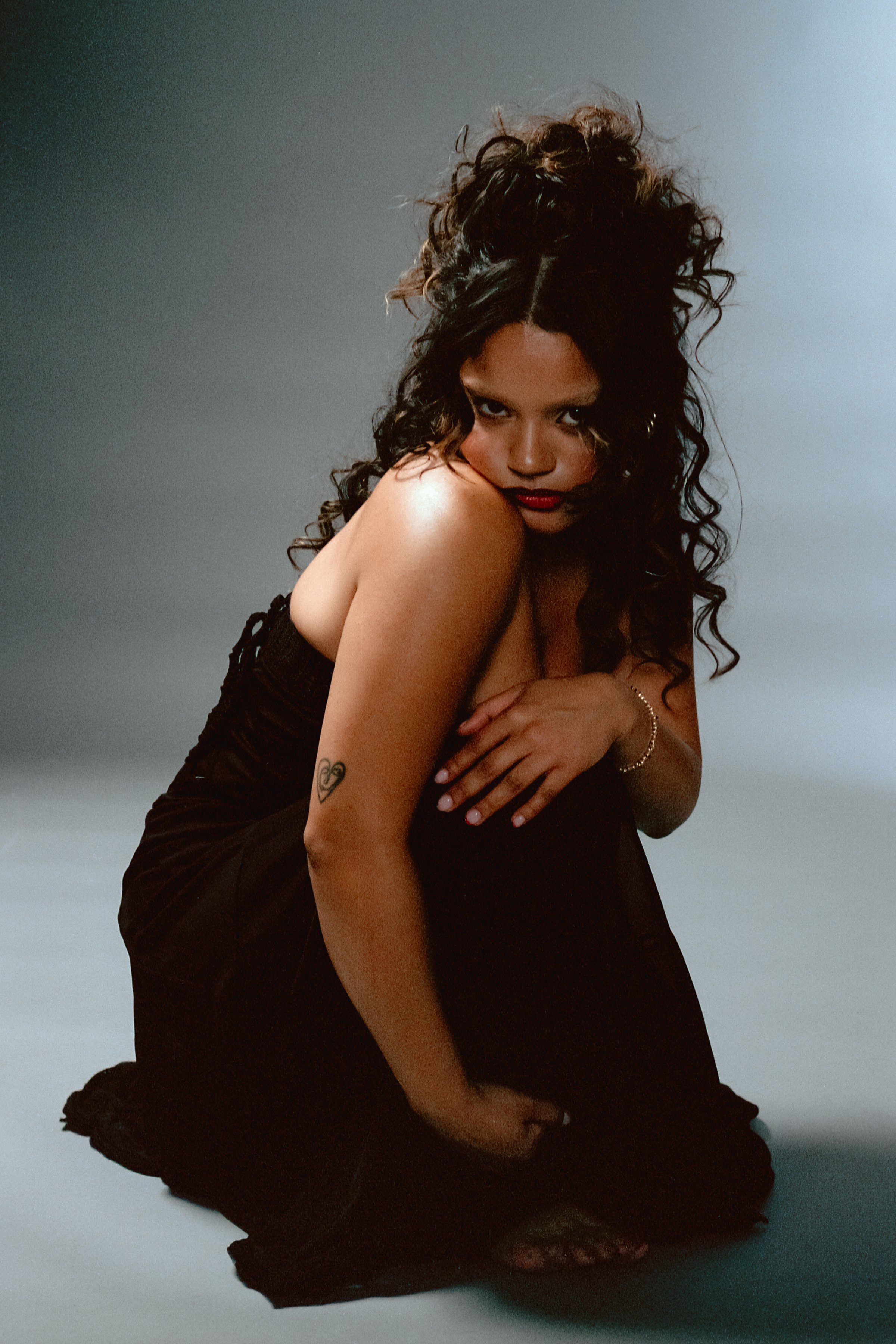 MELINA_LOOK_3_FILM_1.jpg