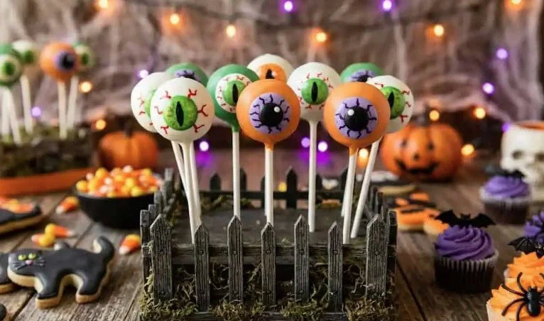 Halloween Dessert Table Eyeball Cake-pops & Cupcakes.jpg