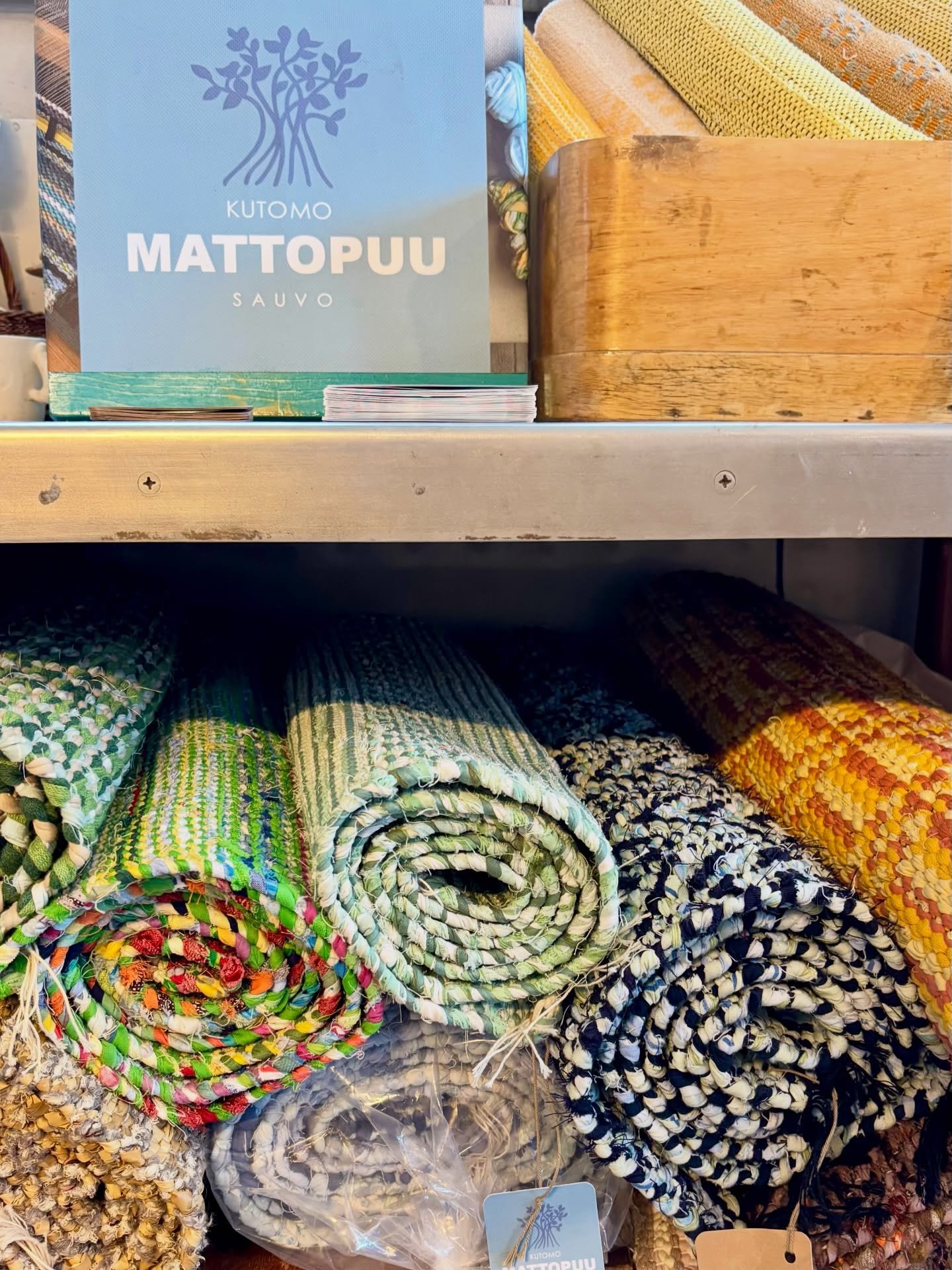 Kaipaatko piristyst&auml; ja vaihtelua kotiin? 

Meill&auml; on mattovalikoima parhaimmillaan ja kudotaan my&ouml;s mittojen ja v&auml;ritoiveiden mukaan. 

Avoinna
Pe 13.2. Klo 14-16
La 14.2. klo 14-16

Tervetuloa tutustumaan! 

Valimontie 5, Sauvo