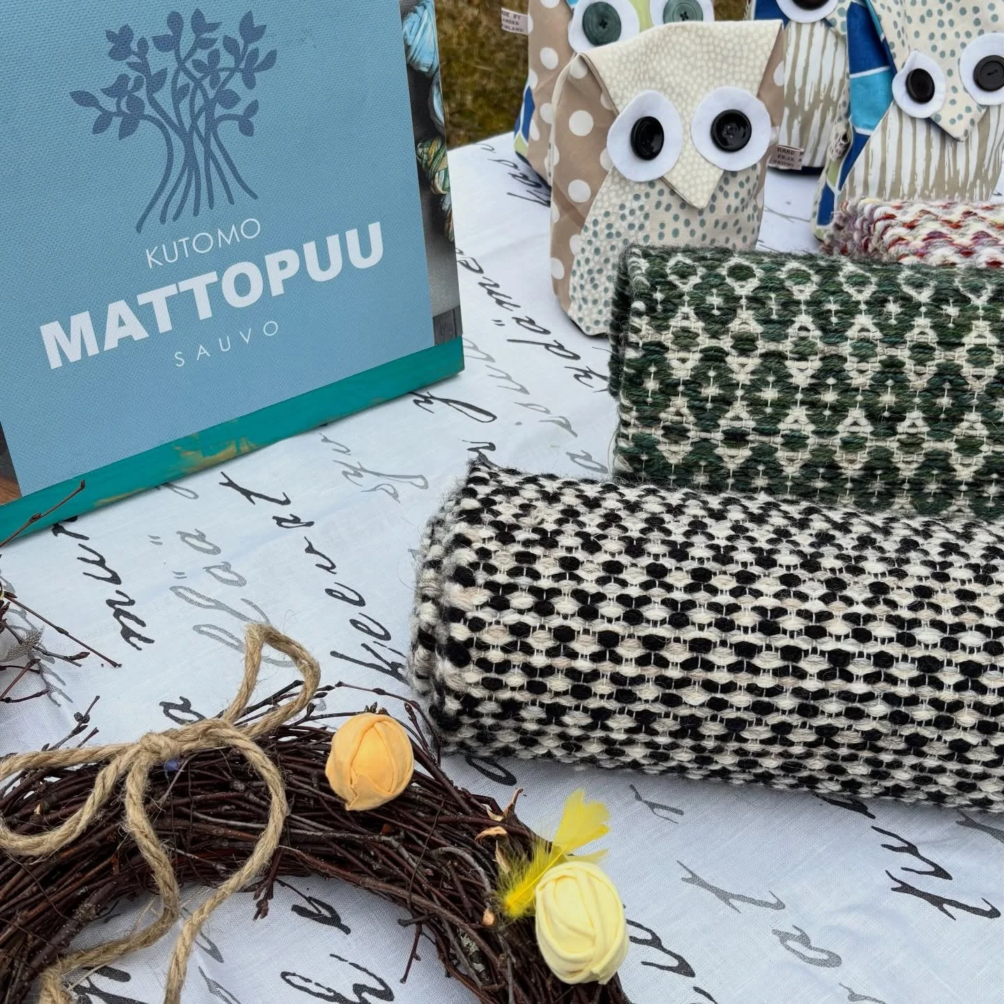 Olipa kiva p&auml;iv&auml;! Kiitos kaikille ty&ouml;huoneella poikenneille. 

🩵☀️🩵☀️🩵

Ensi viikonloppuna Teijon Masuunilla ja sit&auml; seuraavalla Paimion opiston huovutuskurssi Sauvossa. 🐑💛