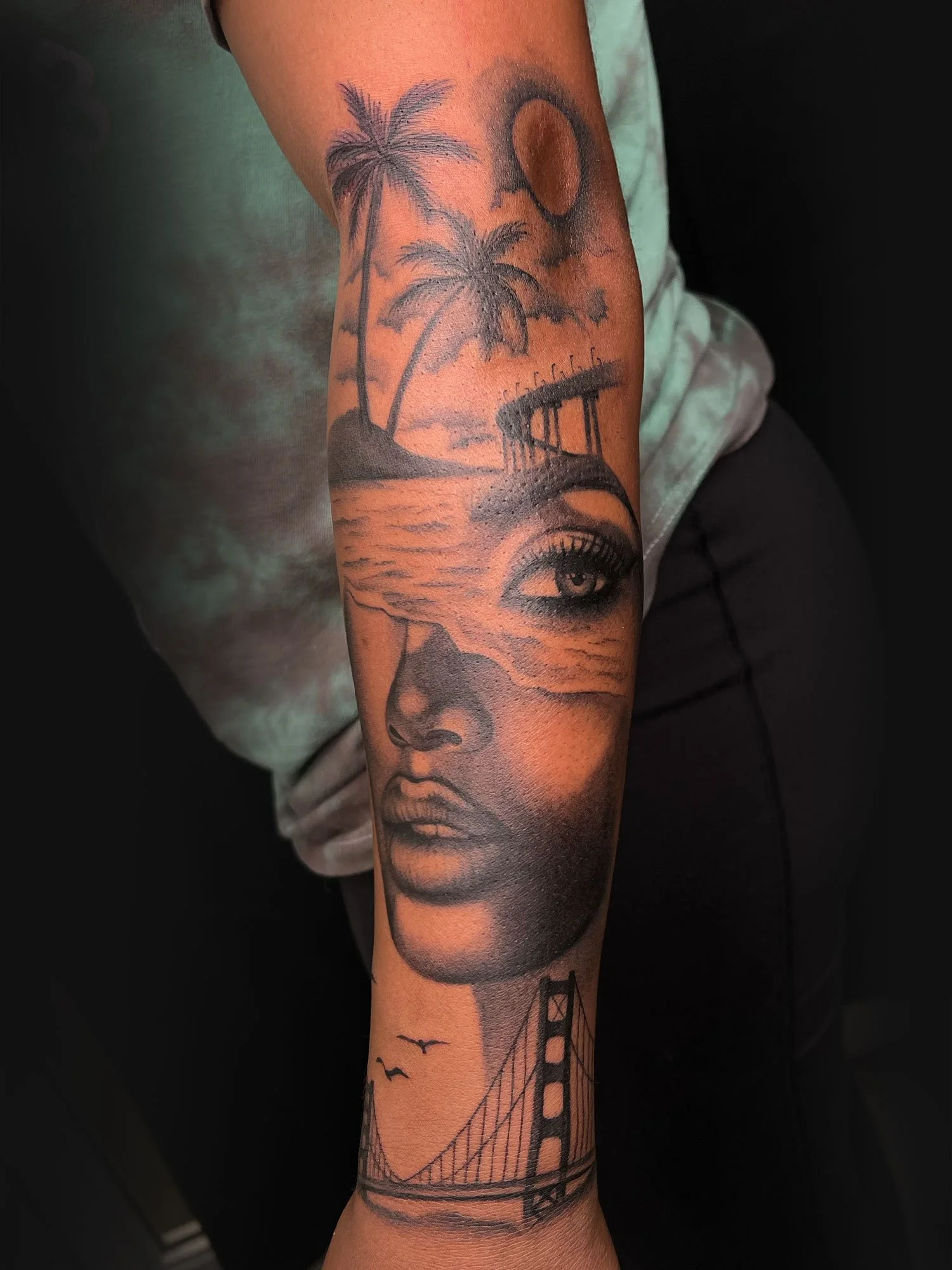 elizagreed-san-diego-black-grey-realism-woman-beach-san-francisco-tattoo.jpg
