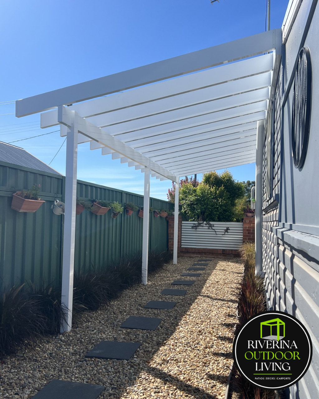 riverinaoutdoorliving riverinaoutdoorblinds wagga wagga Aluminium beam pergola shade plants