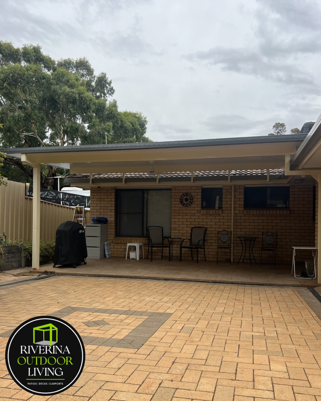 flyover raised Riser bracket versiclad insulated patio Riverina outdoor living