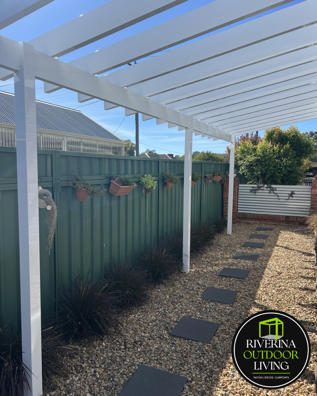 riverinaoutdoorliving riverinaoutdoorblinds wagga wagga Aluminium beam pergola shade plants