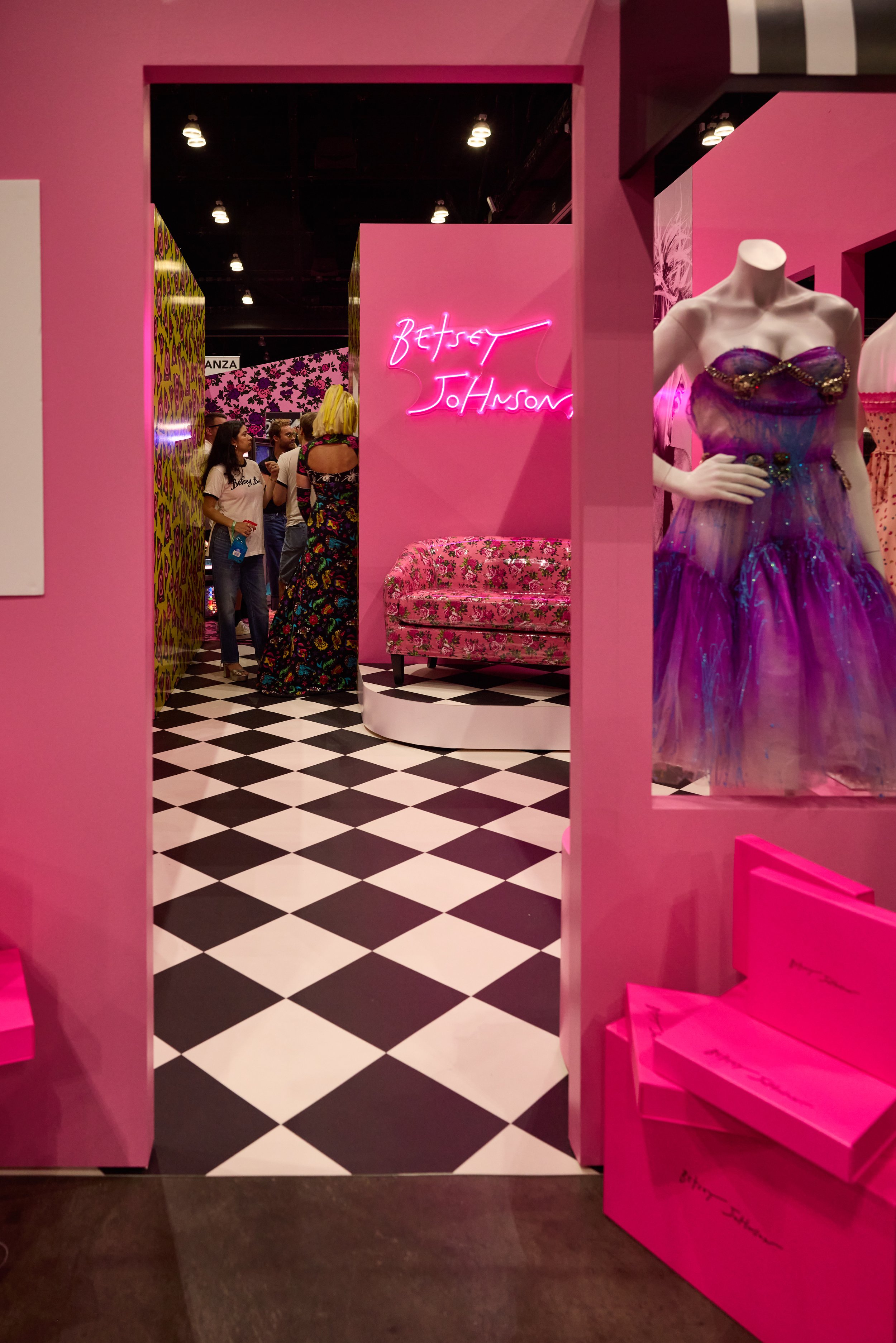 071924_DRAGCON_BETSEY_JOHNSON_BOOTH_11.jpg