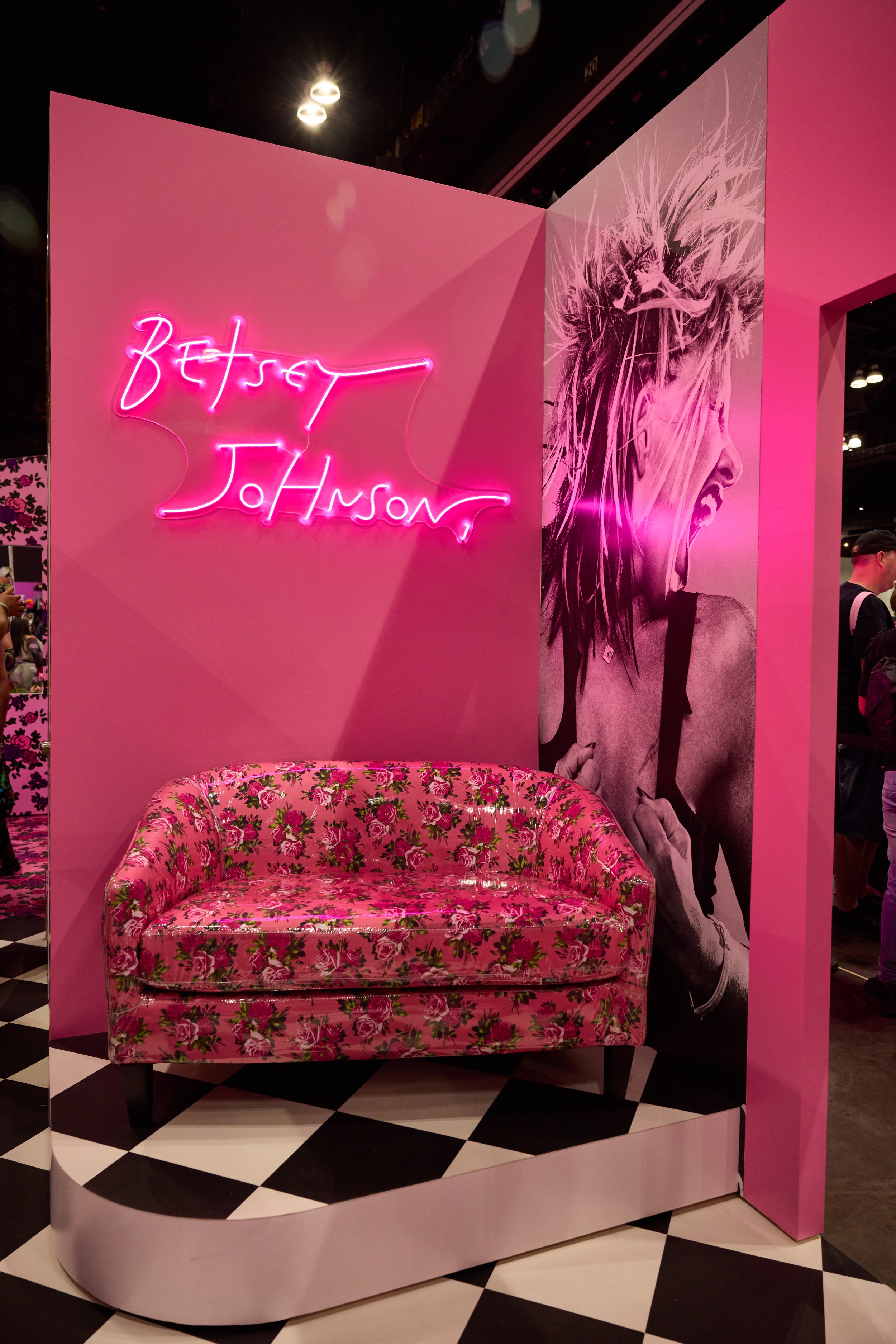 071924_DRAGCON_BETSEY_JOHNSON_BOOTH_08.jpg