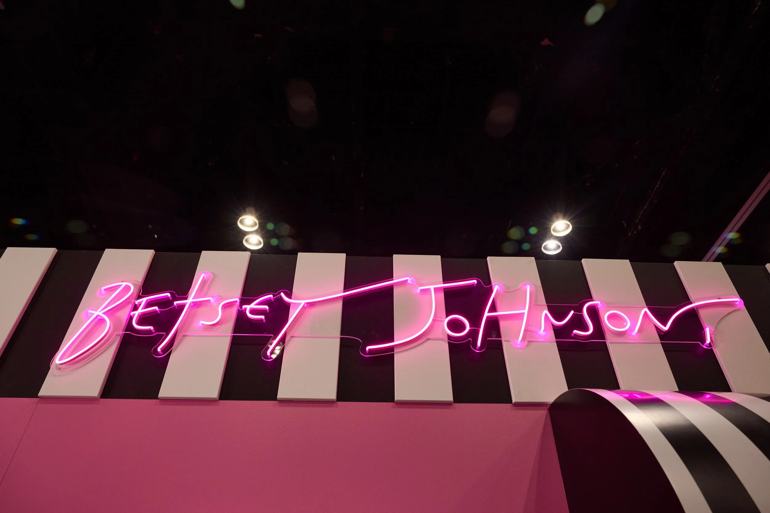 071924_DRAGCON_BETSEY_JOHNSON_BOOTH_23.jpg