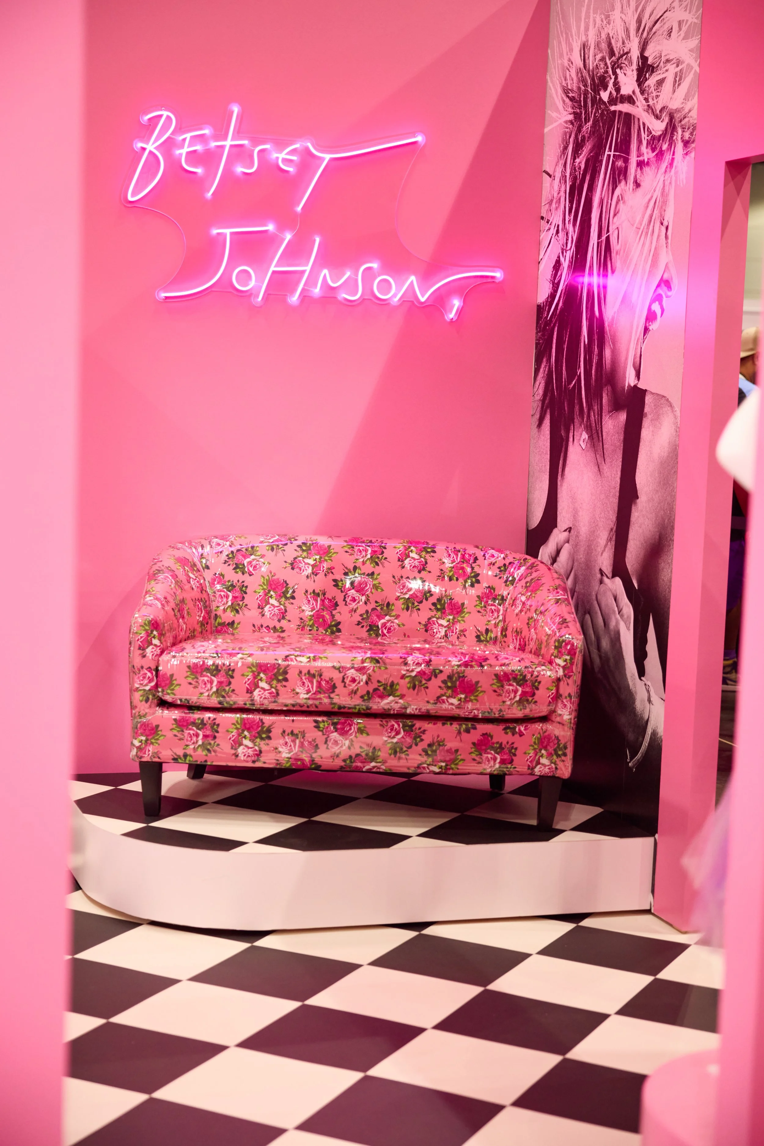 071924_DRAGCON_BETSEY_JOHNSON_BOOTH_21.jpg