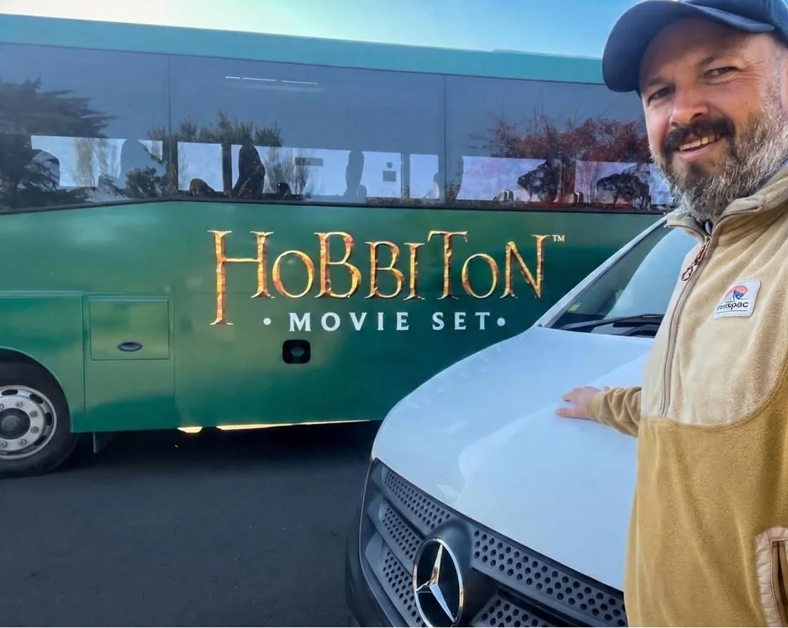 tour-guide-great-north-tours-hobbiton