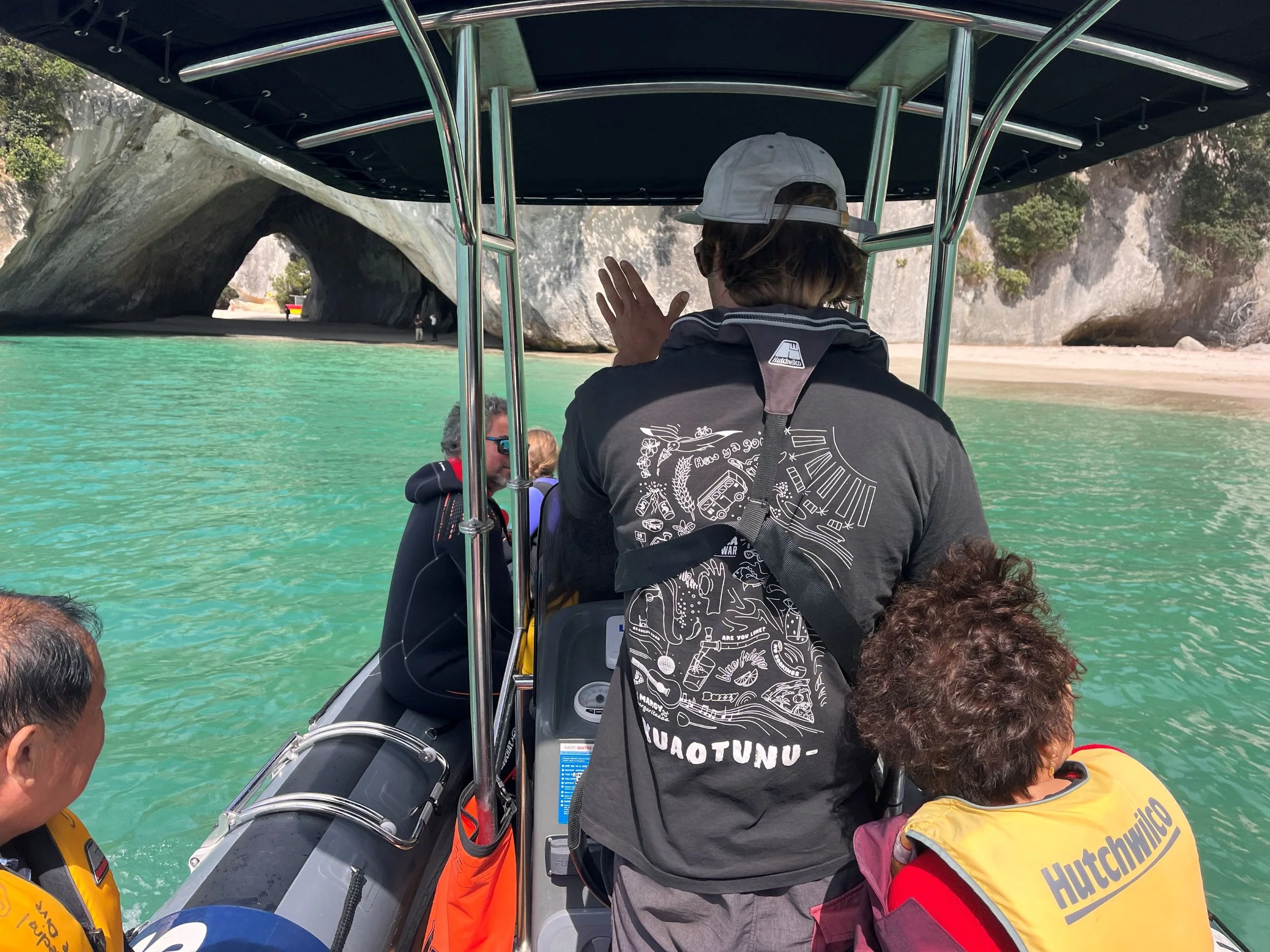Snorkeling Boat Cruise Cathedral Cove Coromandel - Great North Tours