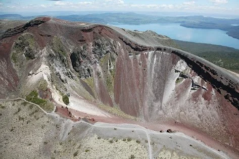 Mt Tarawera Volcanic Hike
