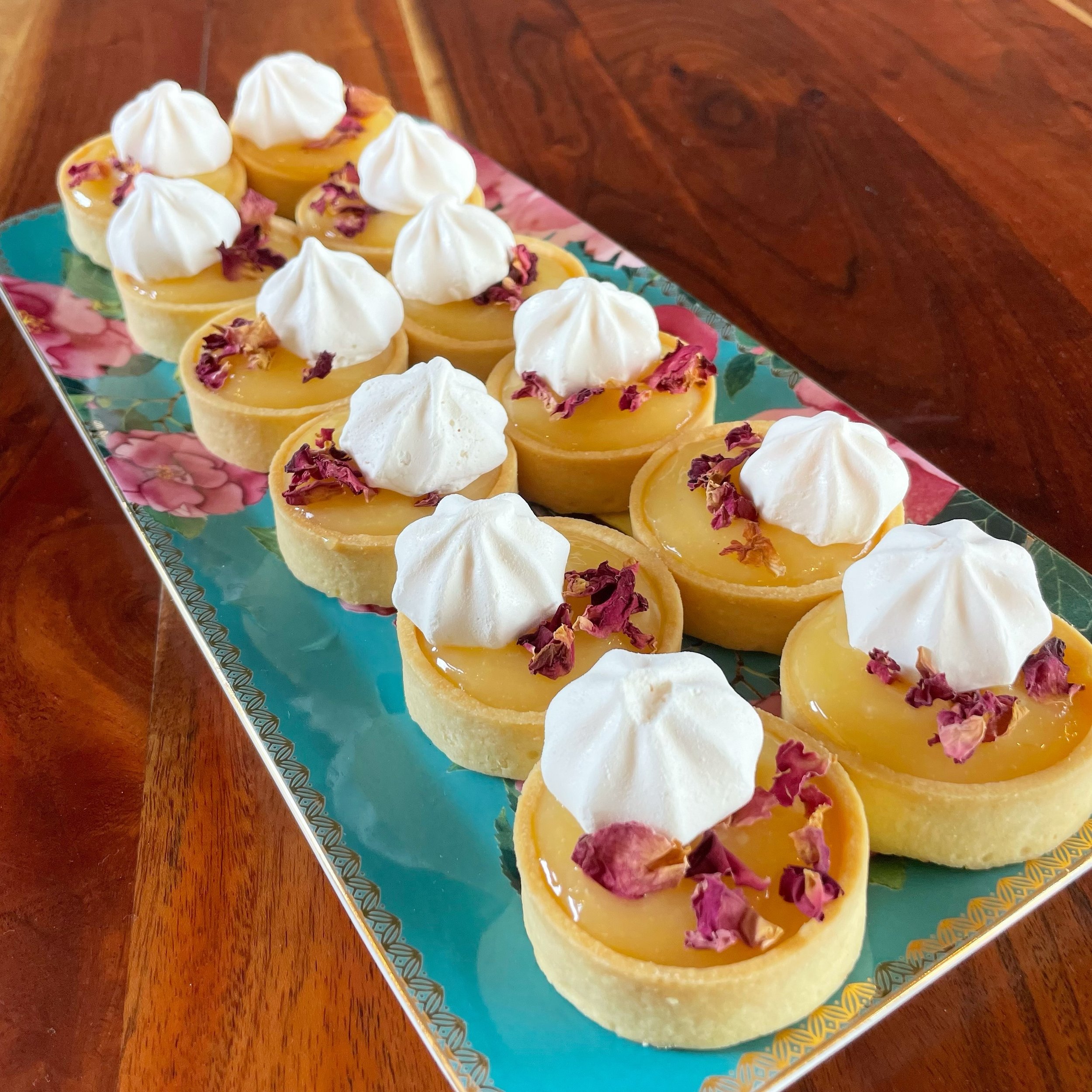 Mini Housemade Lemon Tarts today🍋💝 #inglewoodeats #floraontenth #notmiacafe