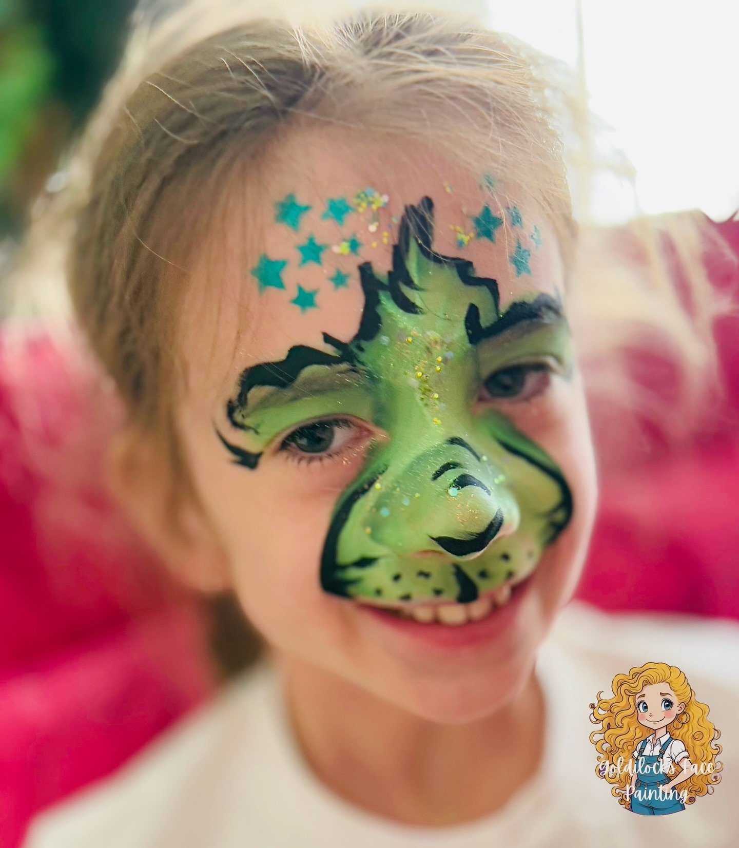 I painted a lot of grinches yesterday, but she is my favorite grinch! (Which is hilarious because she is just the sweetest) #grinchfacepaint #goldilocksfacepaints #birminghamalfacepainter