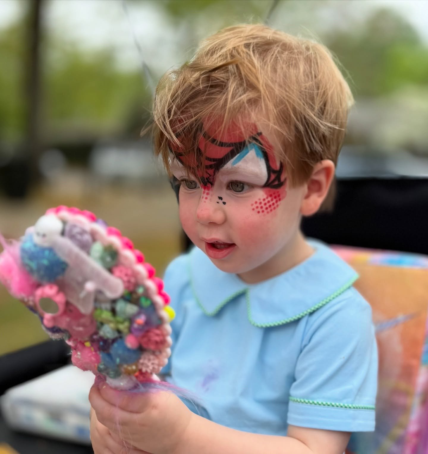 I think this Spider-man little guy likes his face paint! 🥹 #FacePainting #SpiderManFacePaint #SuperheroParty #GoldilocksFacePaints #BirminghamEvents #PartyEntertainment
