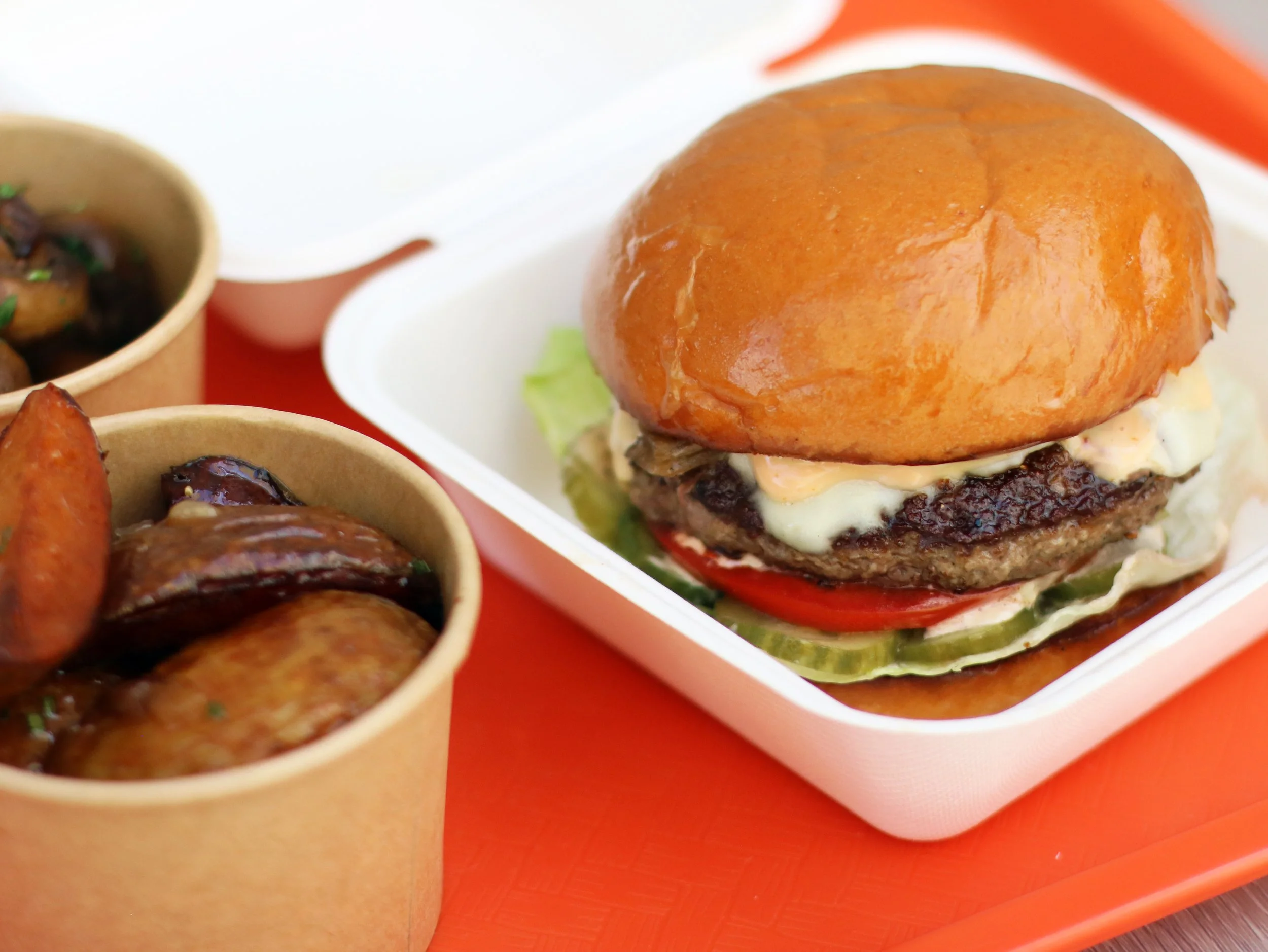 Cheeseburger and Sides for dine-in on the outdoor patio