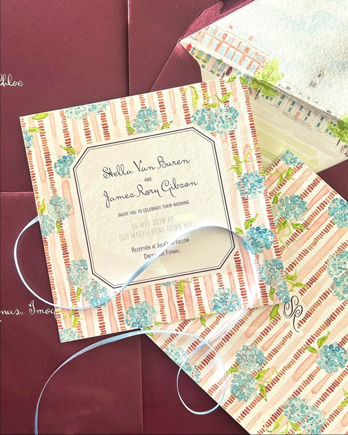 Inspired by the rich, patterned interiors of Julie&rsquo;s Restaurant in Holland Park, Stella and Rory&rsquo;s invitations are refined, modern, and effortlessly London-chic. 

#weddinginvitationsuite #restaurantwedding #londonwedding