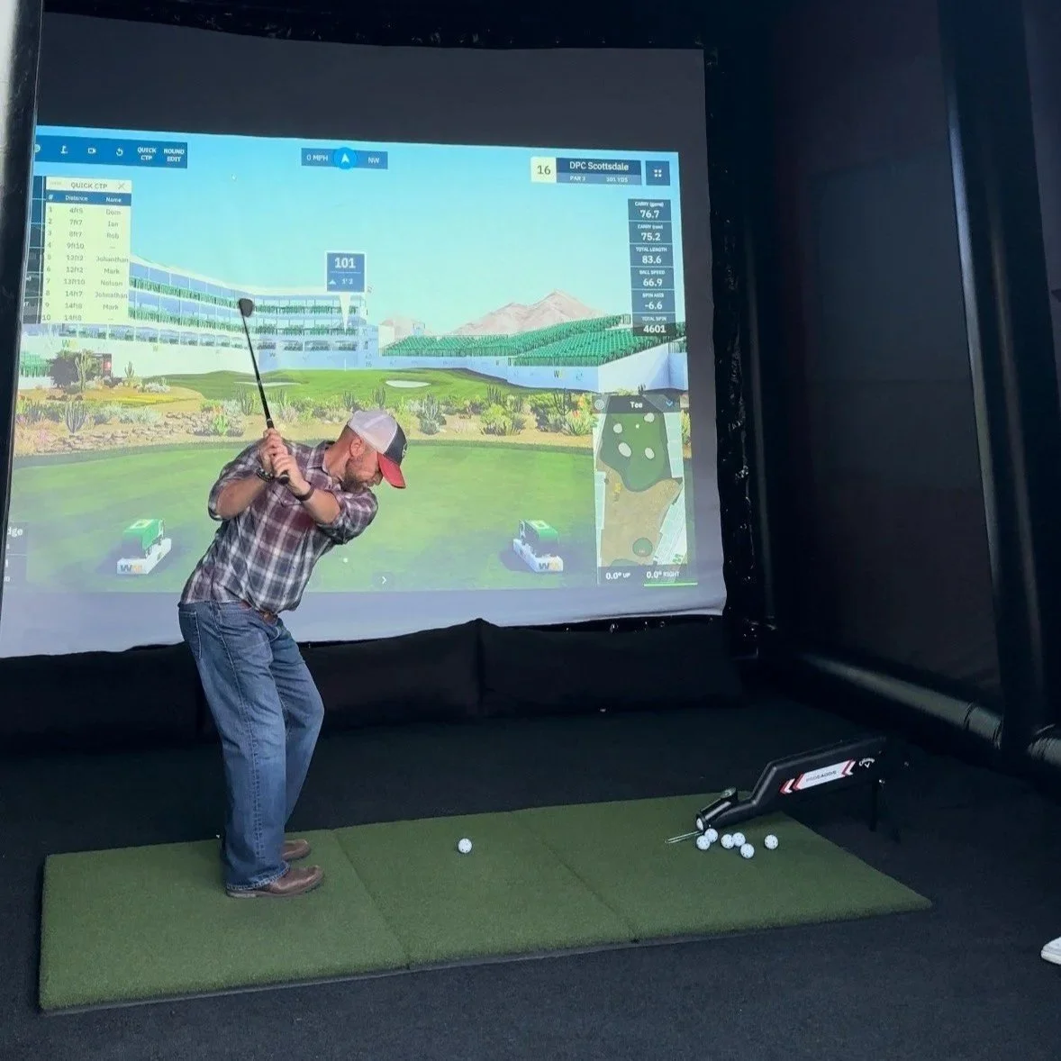 5 Reasons a Mobile Golf Simulator is the Ultimate Corporate Team-Building Tool