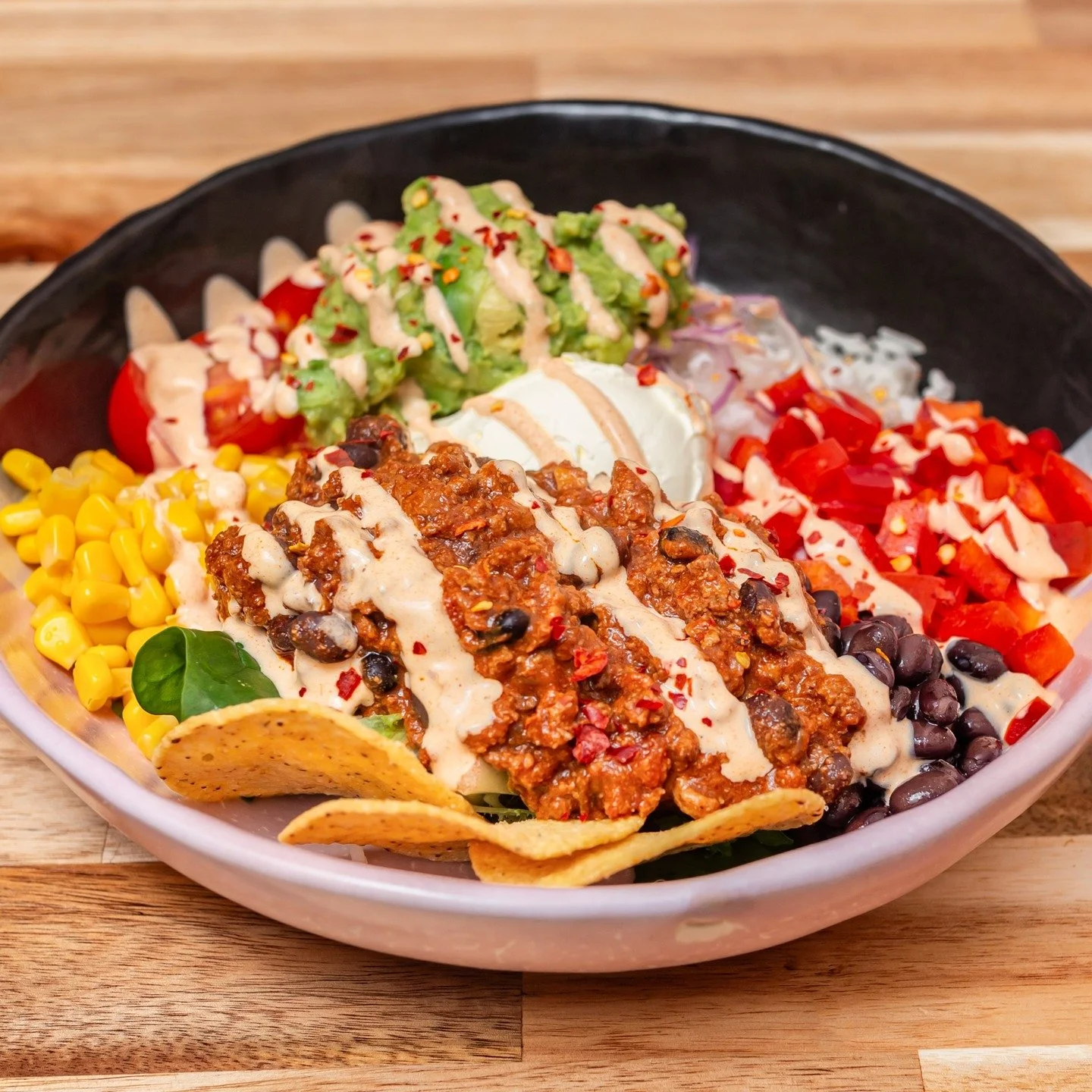 BURRITO BOWL - They can put up a wall and add trade tariffs... but they cannot keep these delicious Mexican flavours away from us!

This burrito bowl with incredible bangin' flavours is one of our top selling bowls at Bang Bowls. It inspired us to cr