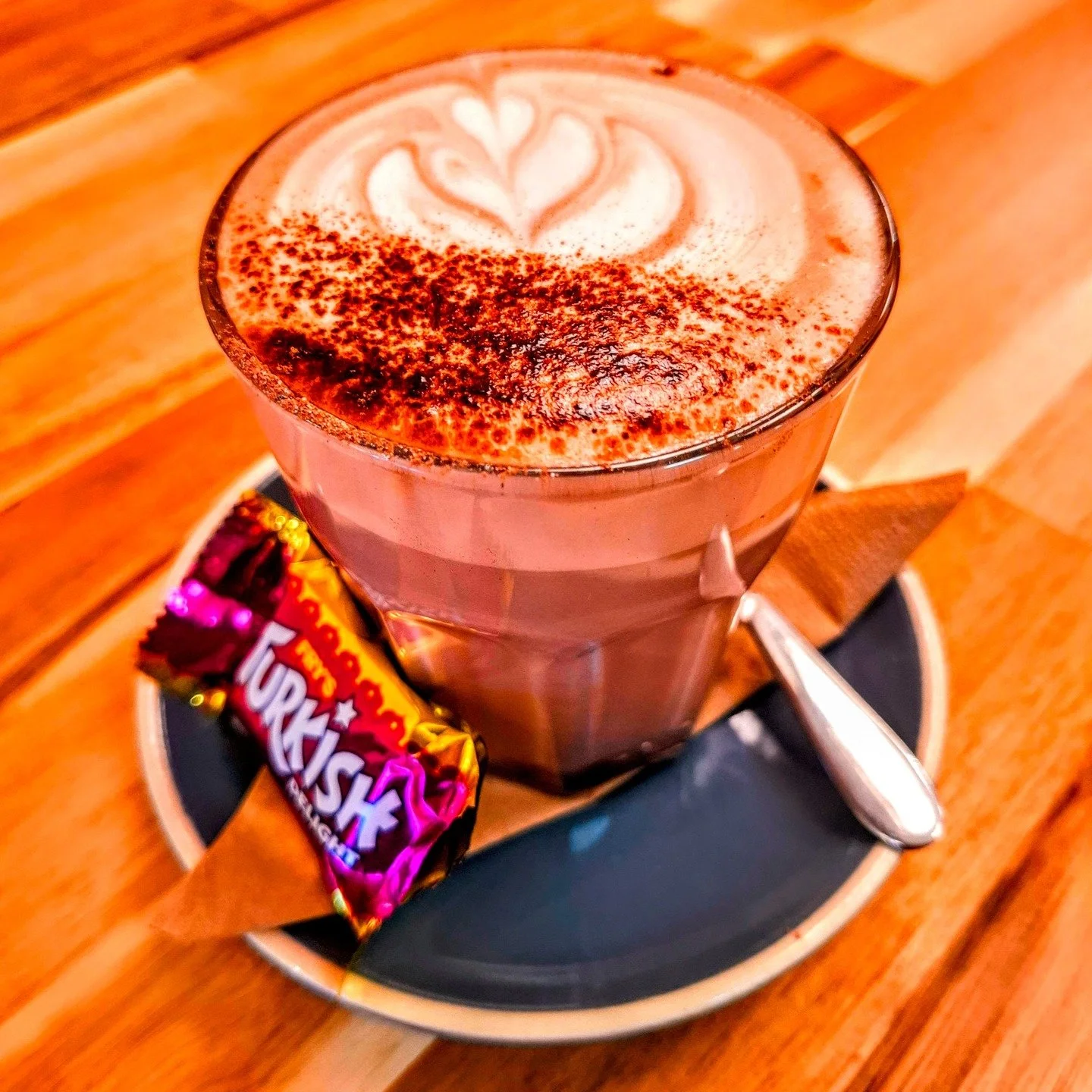 HOT TURKISH DELIGHT! 🌹

For a limited time - enjoy this late winter hot drink at Bang Bowls Cafe. Hot Turkish Delight Chocolate.

Our premium drinking chocolate takes a trip to Istanbul blended with a delicious floral rosewater syrup. Served with a 