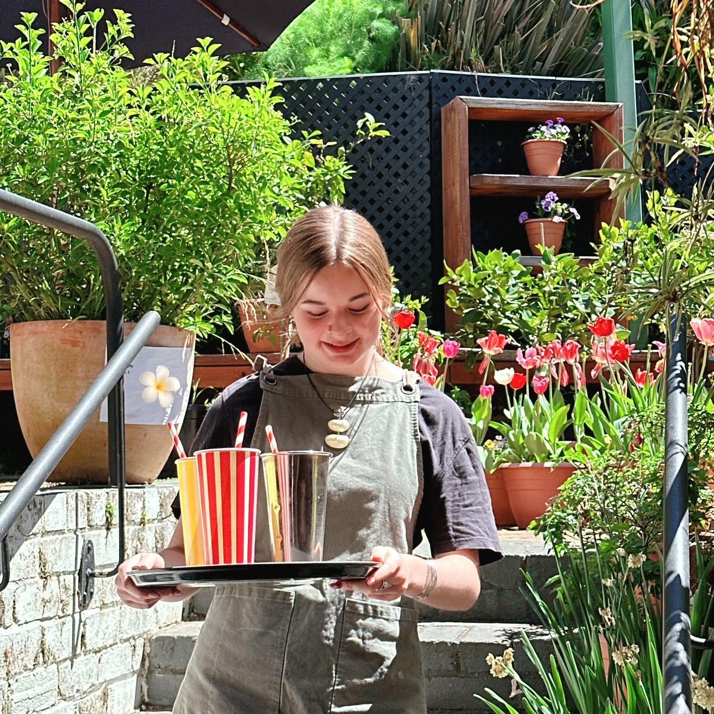 Spring is the perfect time for relaxing in our secret garden 🌷

a little oasis to sip, eat, and unwind among flowers, plants and delicious food.

#katoomba #bangbowls #bluemountains