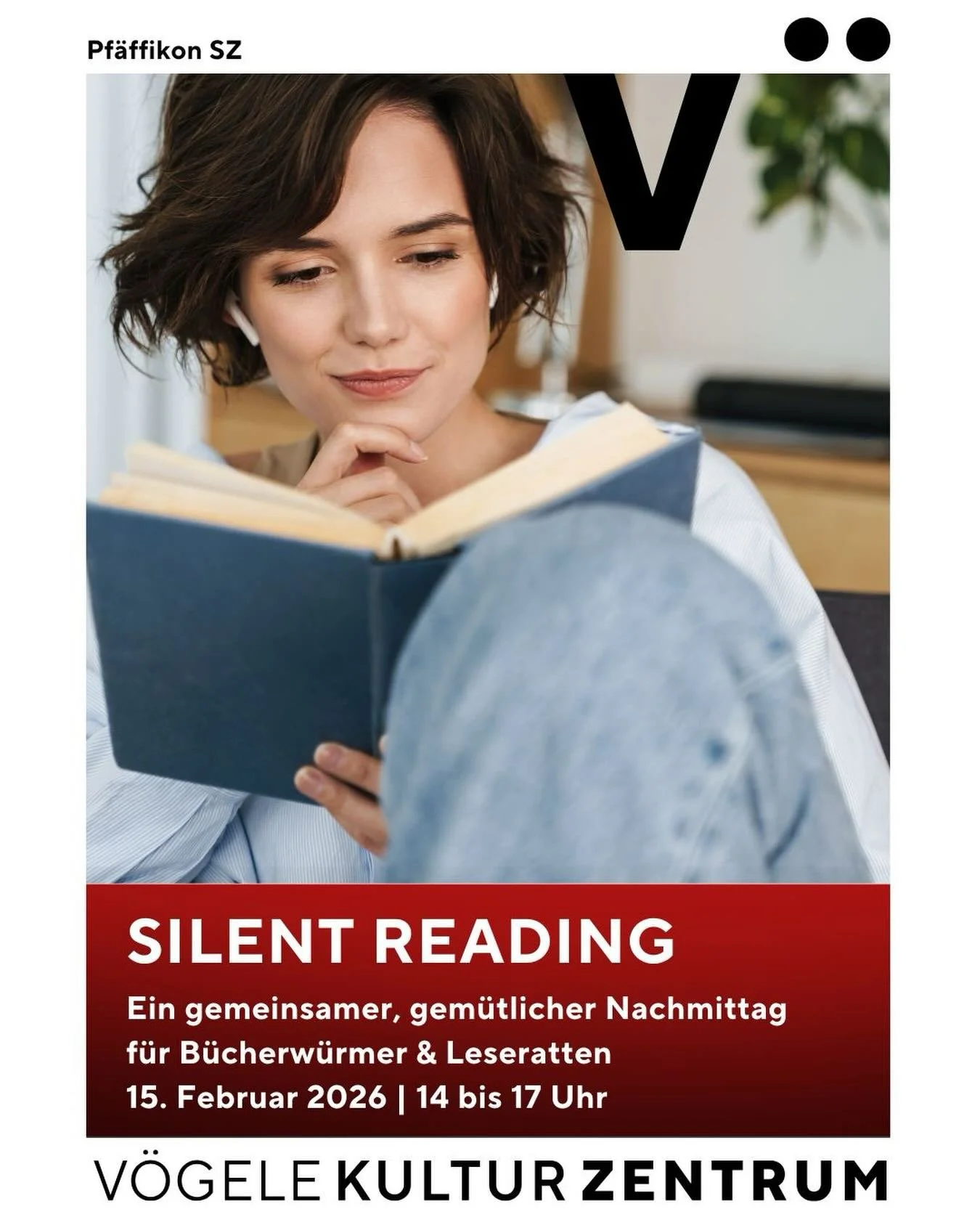 F&uuml;r B&uuml;cherw&uuml;rmer und Leseratten

Beim Silent Reading lesen wir zur selben Zeit am selben Ort, aber alle f&uuml;r sich. Du kommst an, suchst dir in der Ausstellung dein Pl&auml;tzchen zwischen den Exponaten und geniesst deine Lekt&uuml;