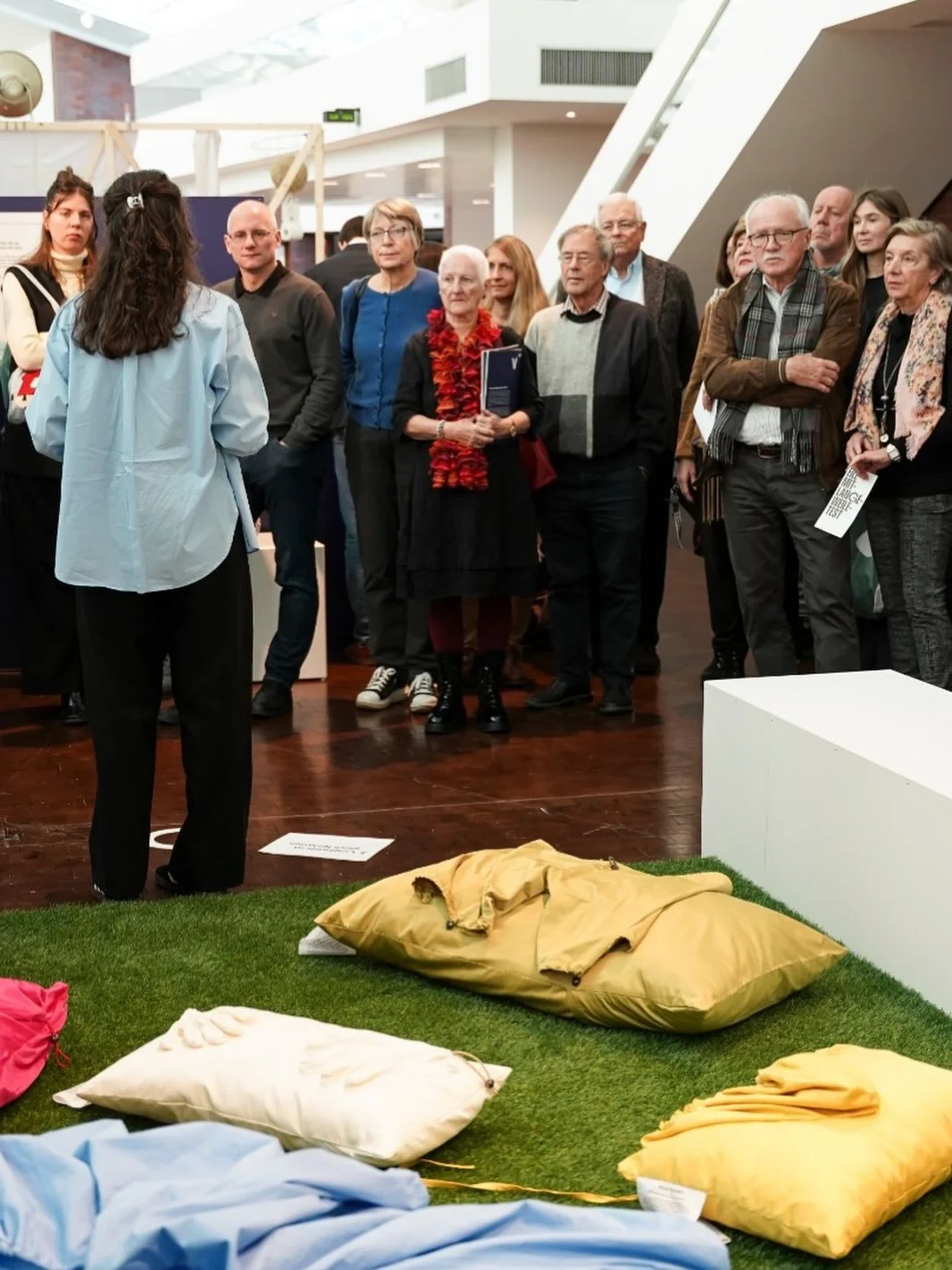 Wir laden dich zu einer Stunde Langeweile ein. 

Jeden Sonntag von 11:15 bis 12:15 Uhr f&uuml;hrt unsere Kulturvermittlung durch die aktuelle Ausstellung &laquo;Die LANGEWEILE &ndash; ganz sch&ouml;n vielf&auml;ltig&raquo;. Die F&uuml;hrung ist offen