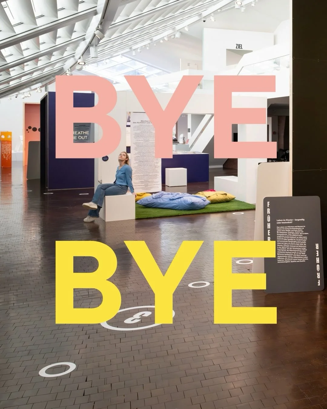 Bye-Bye Langeweile 

Heute ging unsere Ausstellung &laquo;Die LANGEWEILE &ndash; ganz sch&ouml;n vielf&auml;ltig&raquo; nach rund 10 Monaten zu Ende. 

Wir haben einem Gef&uuml;hl Raum gegeben, das alle kennen und kaum jemand mag. Dabei hat sich geze