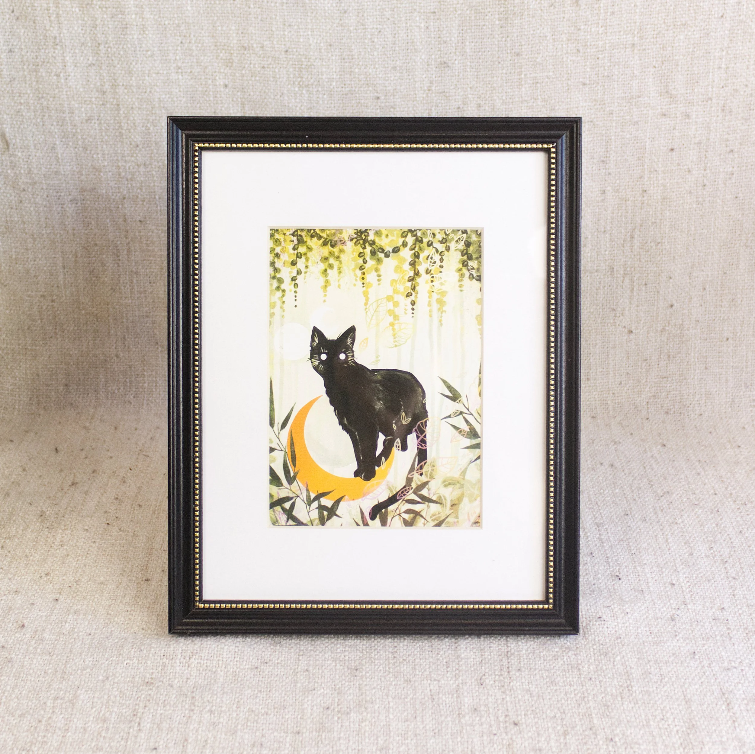 Familiar || Framed
