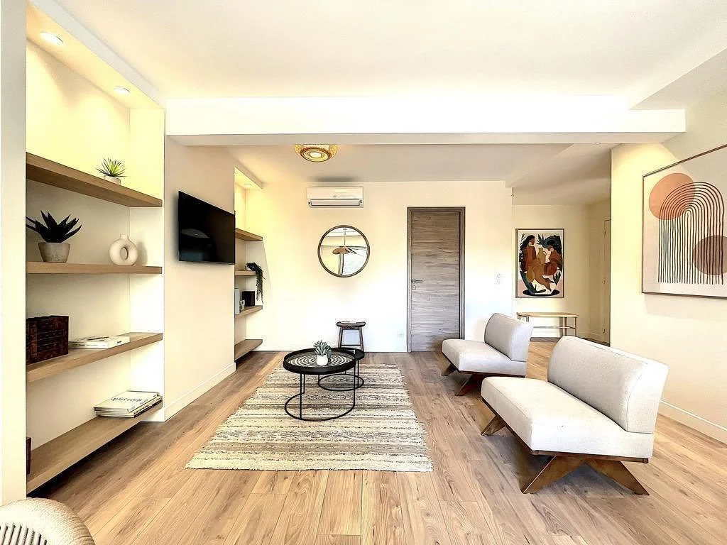 CANNES .

R&eacute;novation 

#surmesure #instadesign #decor #home #design #renovation #travaux #decorationinterieur #color #lighting #biarritz #architecte #inspiration #entreprisegenerale #generalcontractor #homerenovation
