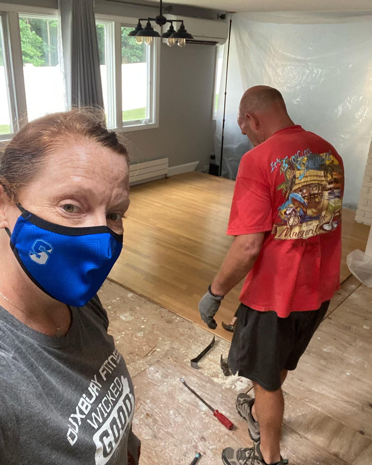 When not caring for clients with massage and bodywork, I&rsquo;m working with my other half on DIY&rsquo;ing our 1960s ranch. 

(mask for the asthmatic 😔)

Big demo day today! New floors very soon!! 🙌🏻🙌🏻 

#diywithprofessionals #60sranchrenovati